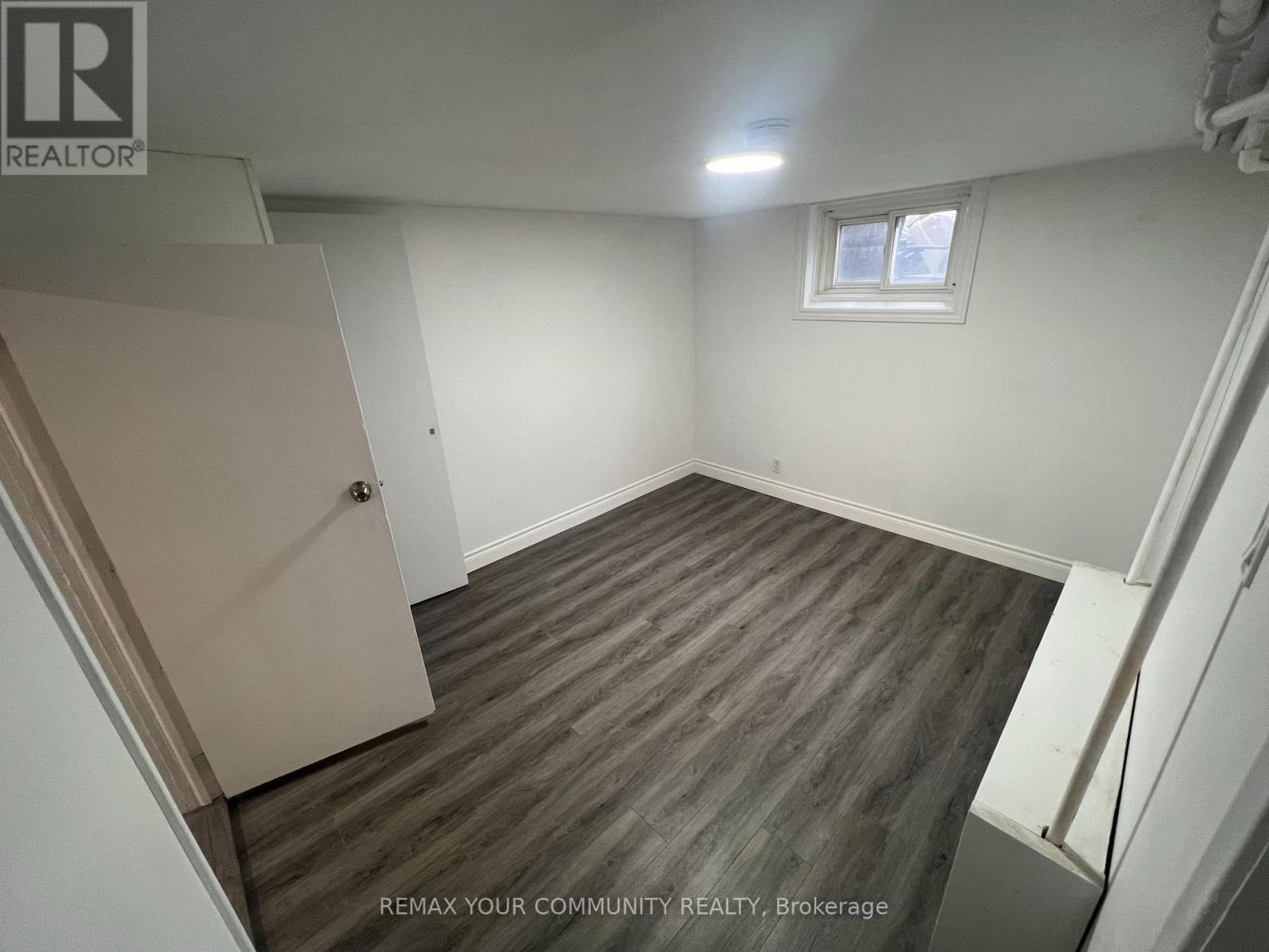 Bsmt - 27 Torrens Avenue, Toronto, Ontario  M4K 2H9 - Photo 8 - E12816618