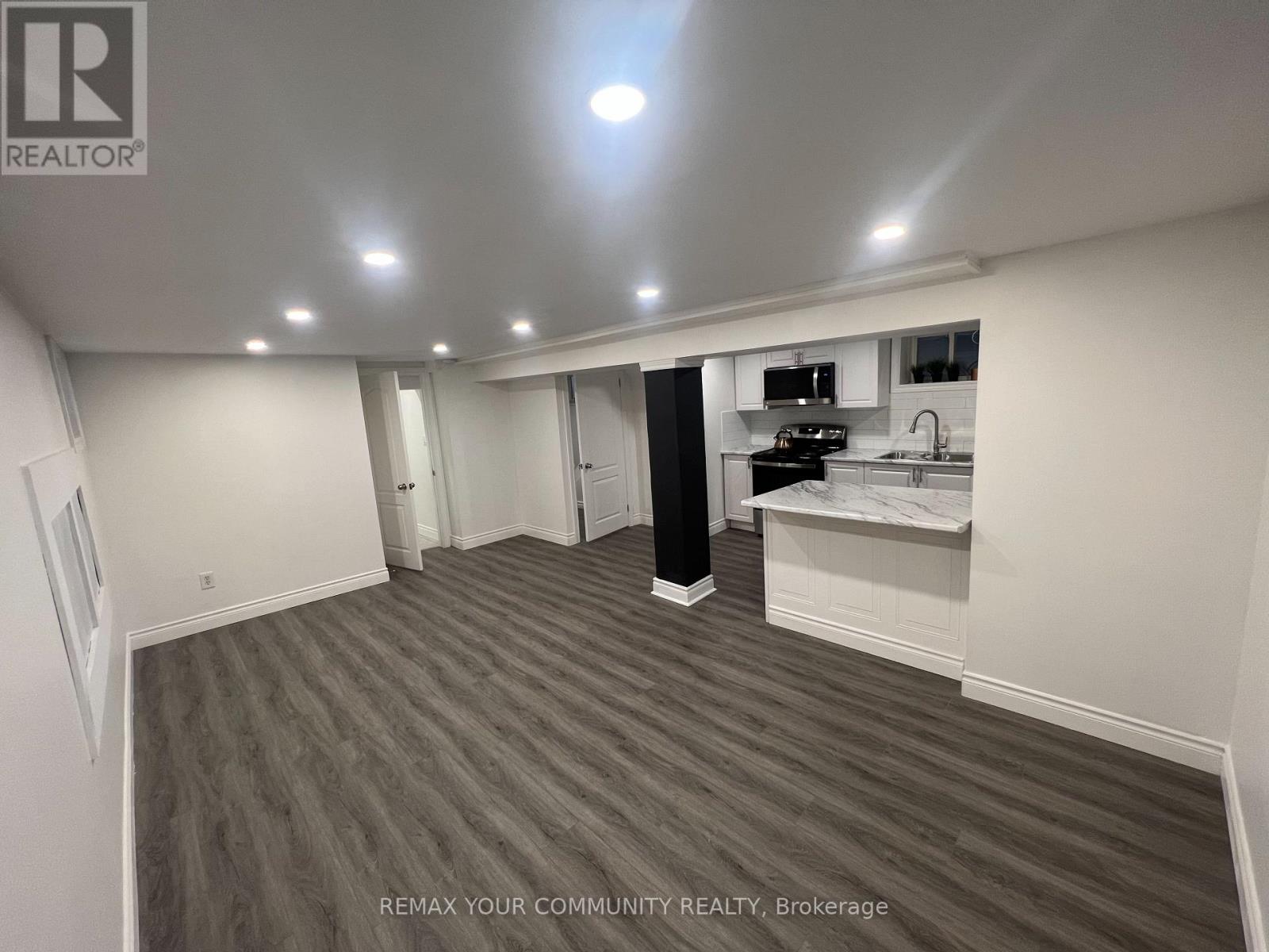 Bsmt - 27 Torrens Avenue, Toronto, Ontario  M4K 2H9 - Photo 9 - E12816618