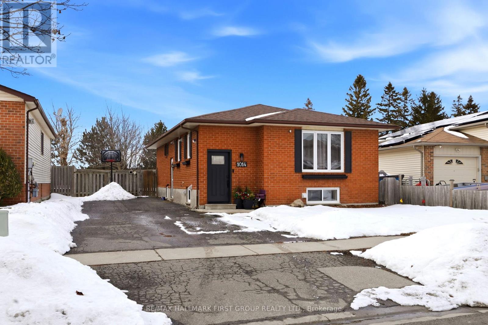 UPPER LEVEL - 1014 RENAISSANCE DRIVE, Oshawa, Ontario