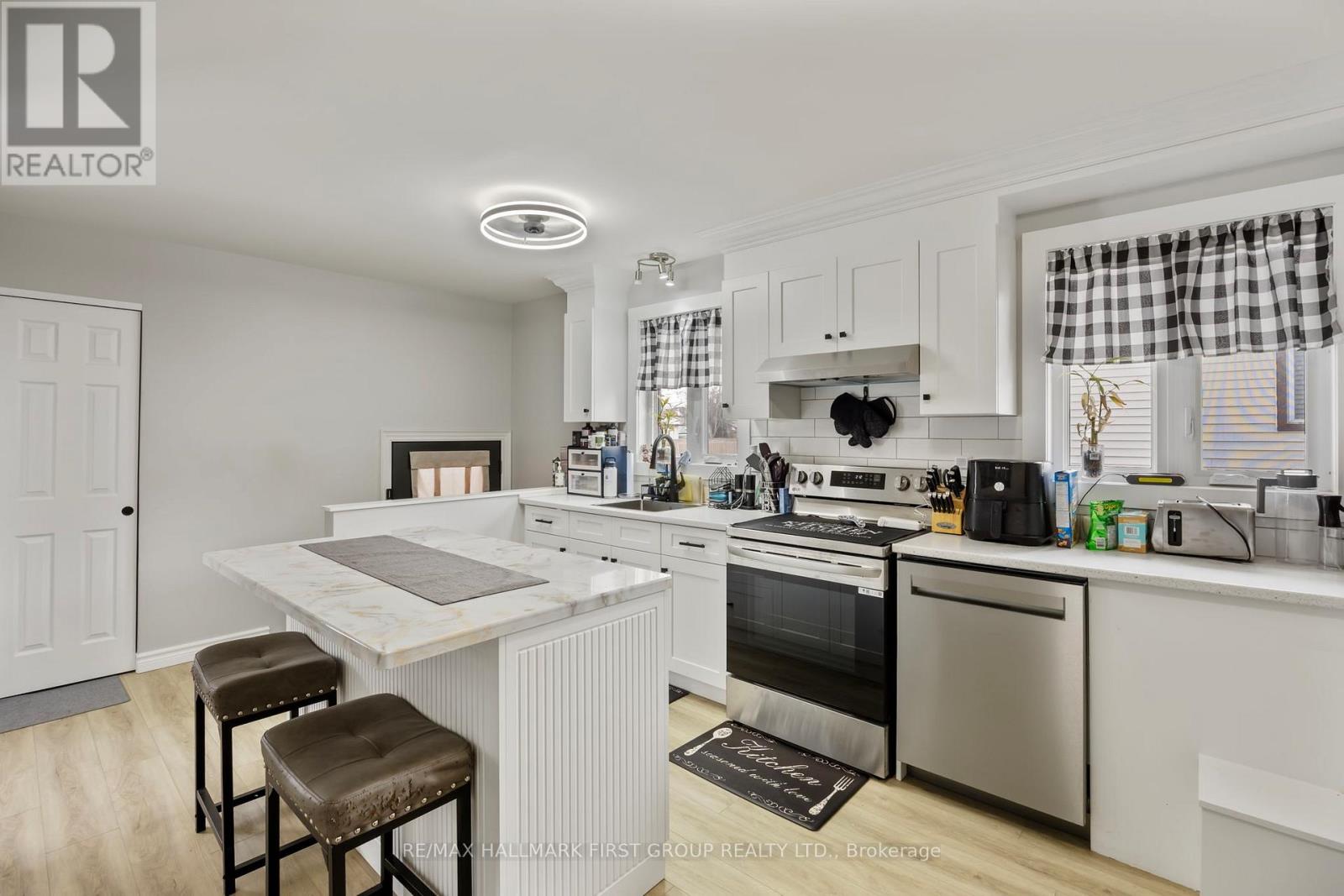 Upper Level - 1014 Renaissance Drive, Oshawa, Ontario L1J 8B1 - Photo 6 - E12816652