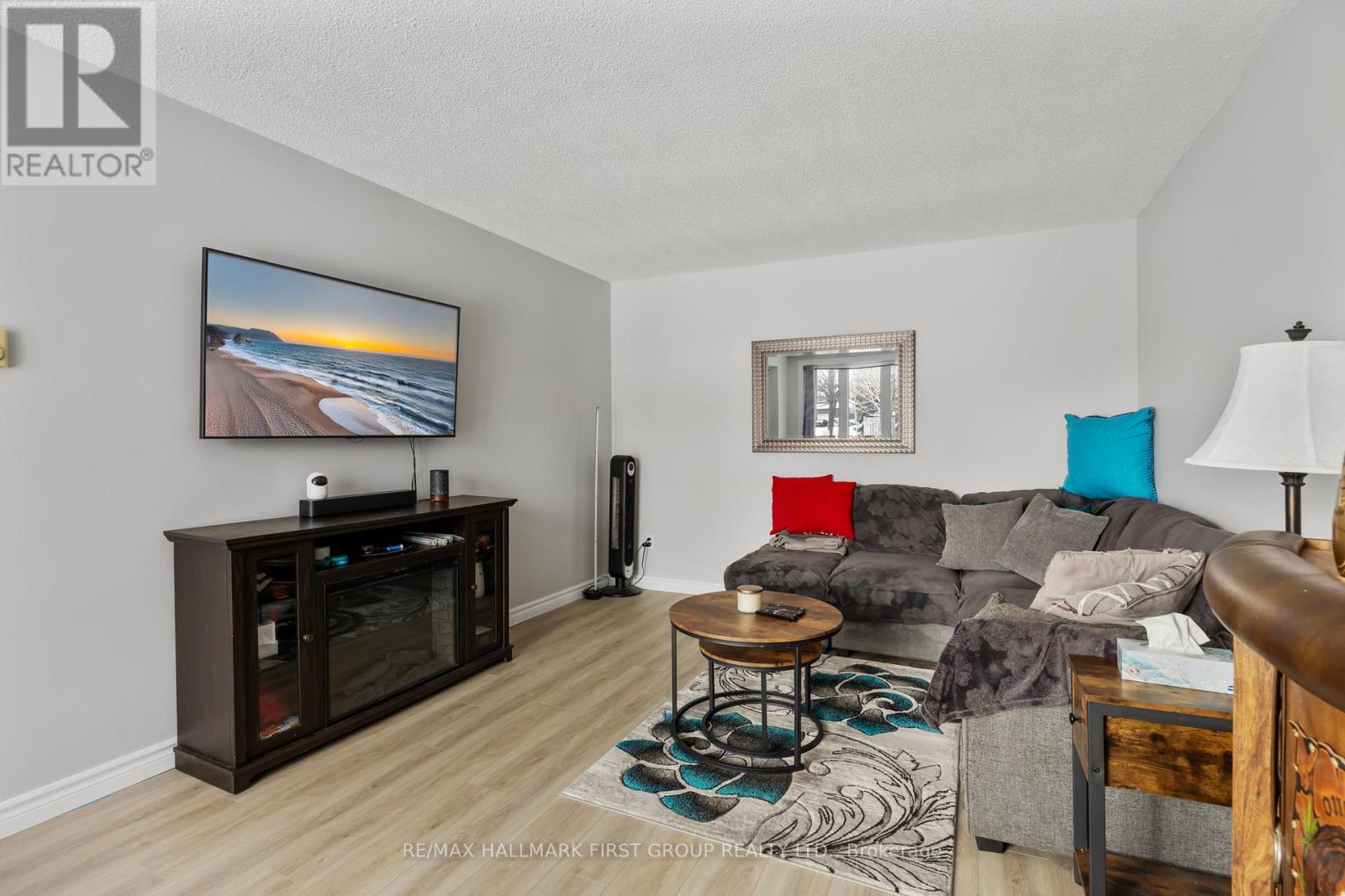 Upper Level - 1014 Renaissance Drive, Oshawa, Ontario L1J 8B1 - Photo 9 - E12816652