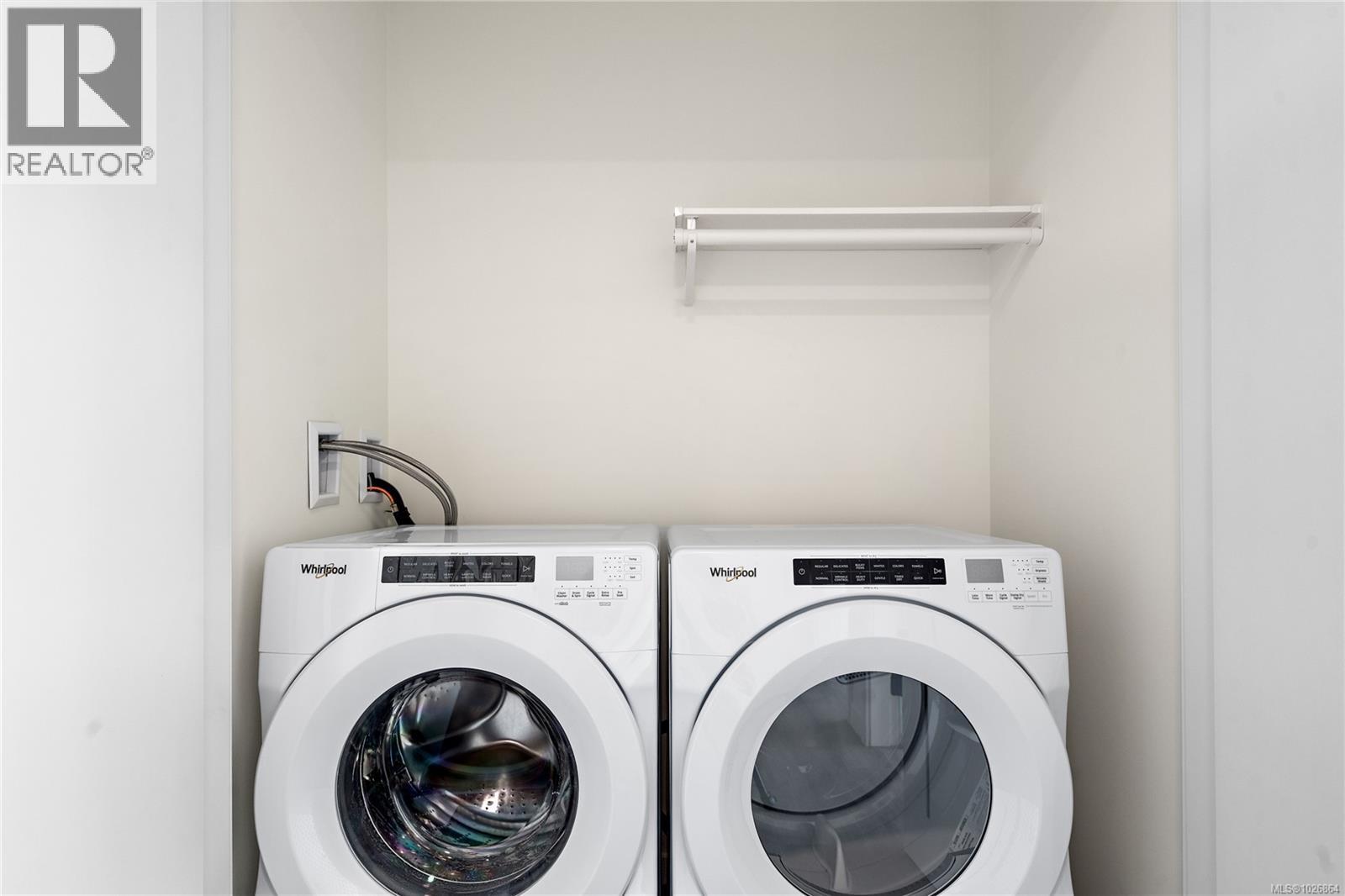 Th3 1102 Esquimalt Rd, Esquimalt, British Columbia  V9A 0L3 - Photo 10 - 1026864