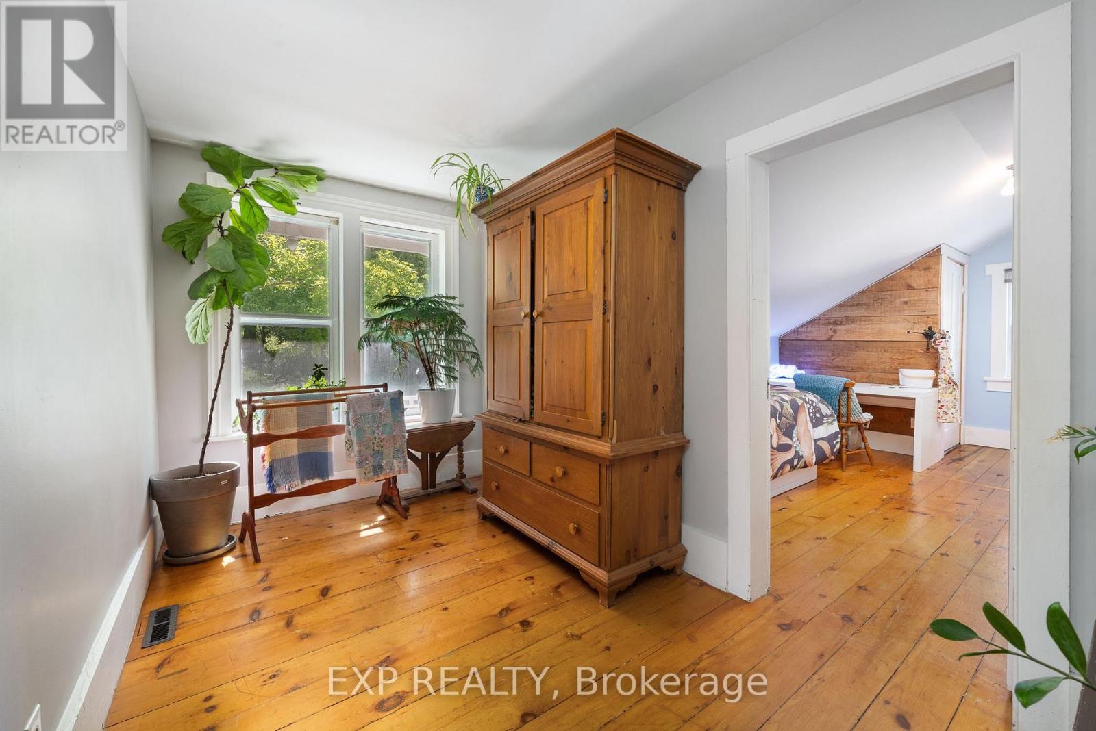 141 & 142 Station Road, Prince Edward County, Ontario  K0K 2J0 - Photo 36 - X12543360