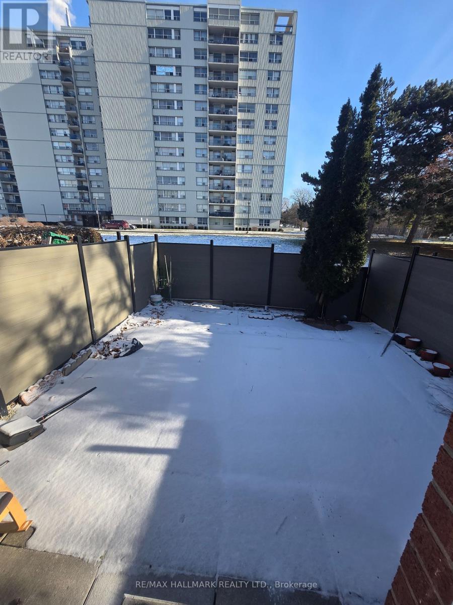 39 John Cabot Way, Toronto (Glenfield-Jane Heights), Ontario  M3N 2T5 - Photo 13 - W12816594