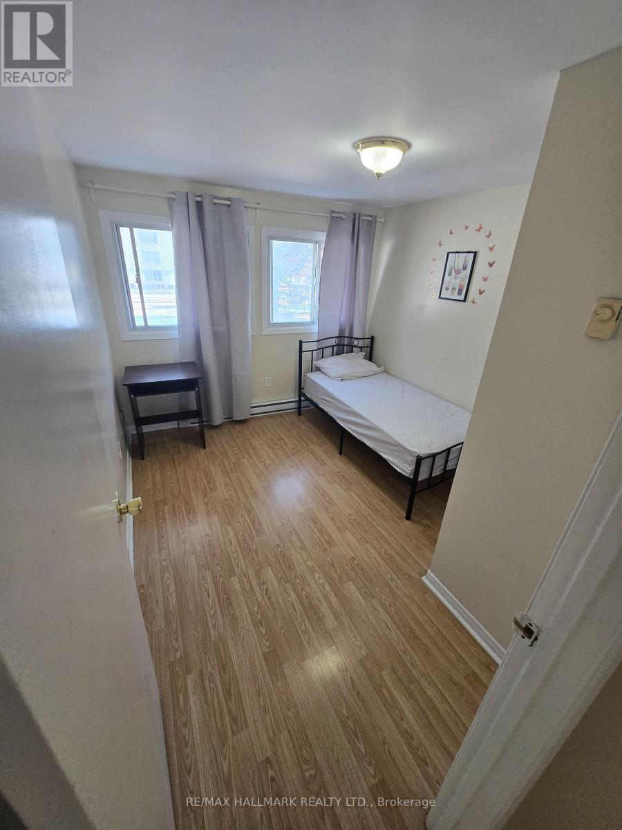 39 John Cabot Way, Toronto (Glenfield-Jane Heights), Ontario  M3N 2T5 - Photo 32 - W12816594