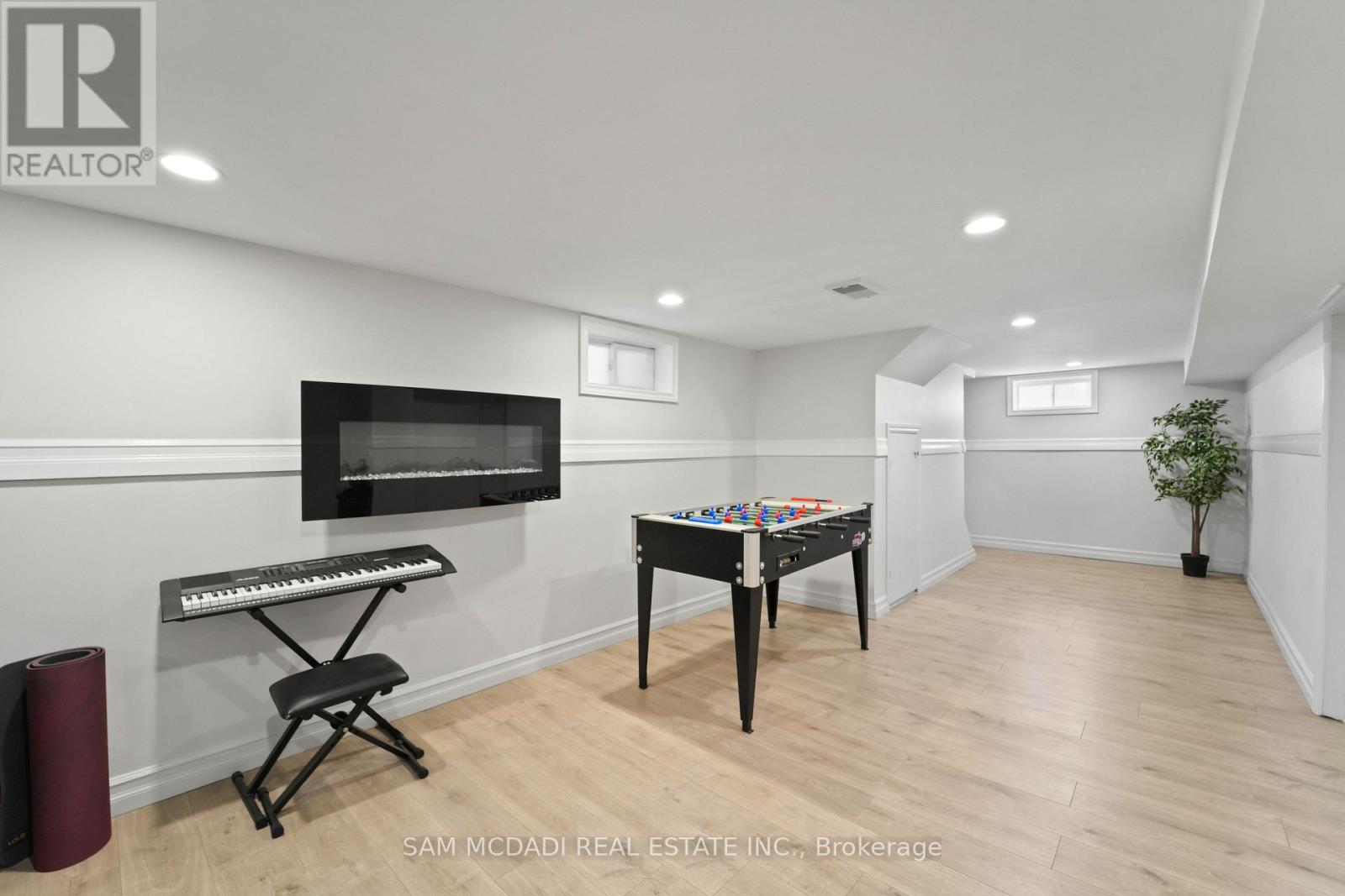 1140 Halliday Avenue, Mississauga, Ontario  L5E 1P9 - Photo 20 - W12816650