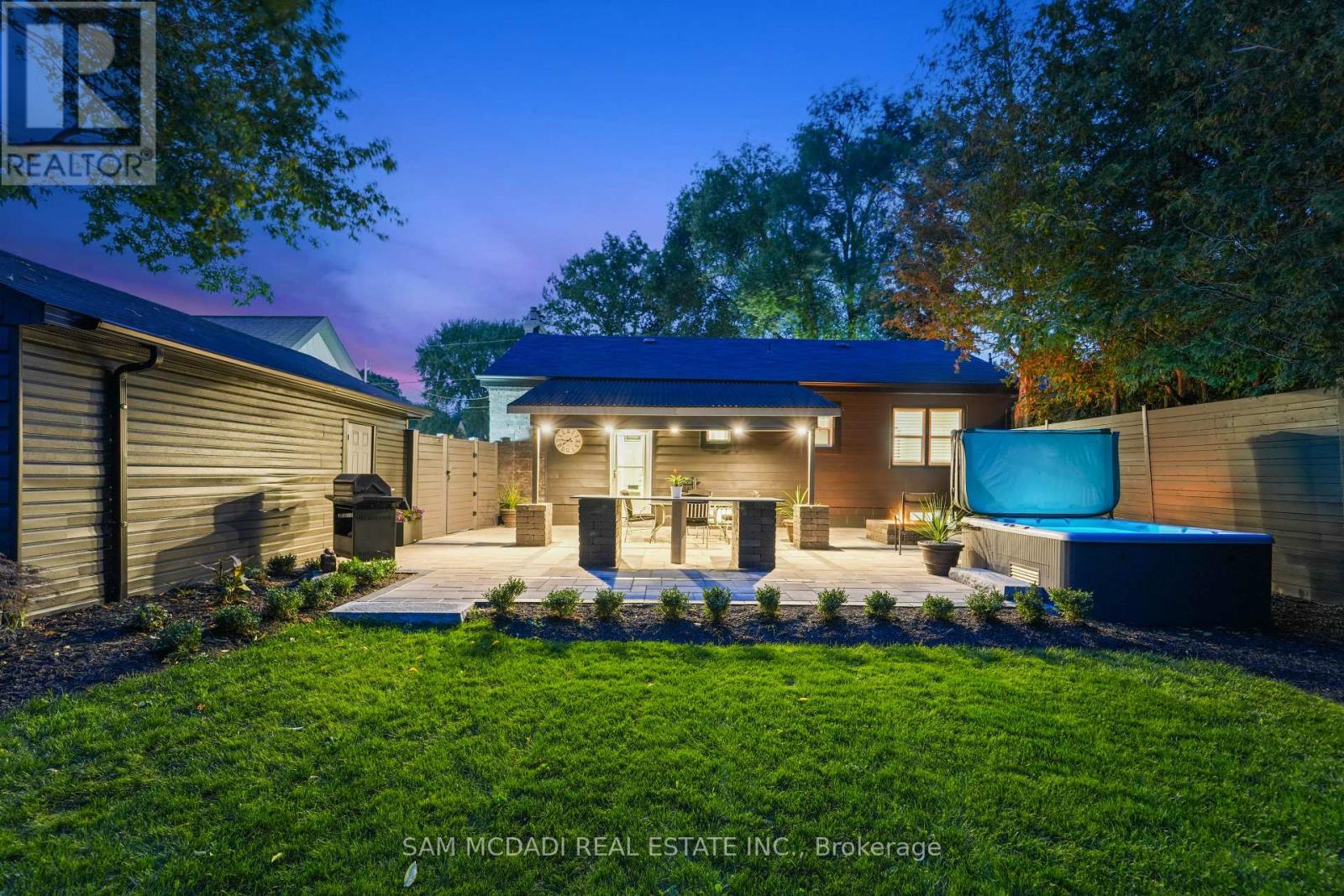 1140 Halliday Avenue, Mississauga, Ontario  L5E 1P9 - Photo 32 - W12816650