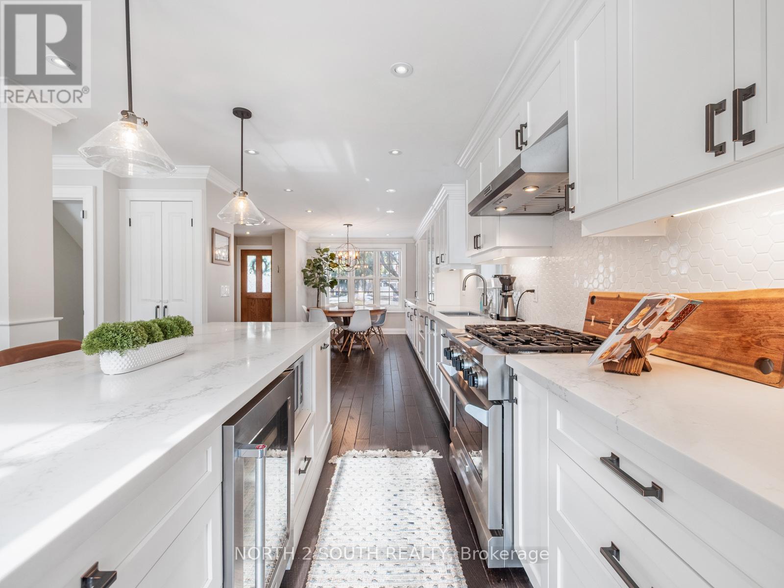 298 Douglas Avenue, Oakville, Ontario  L4J 3S4 - Photo 11 - W12816680