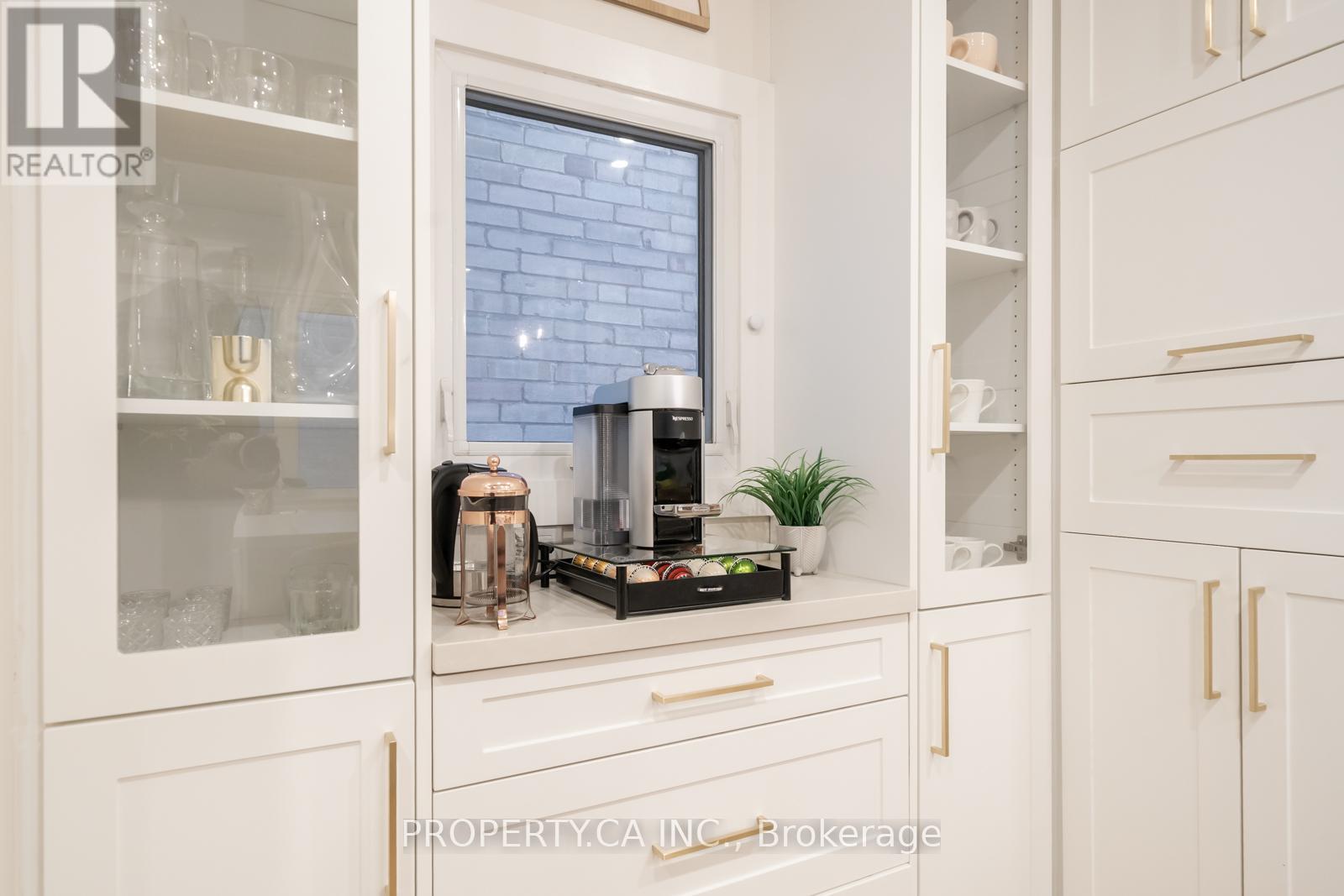 135 Sellers Avenue, Toronto, Ontario  M6E 3V1 - Photo 11 - W12816688