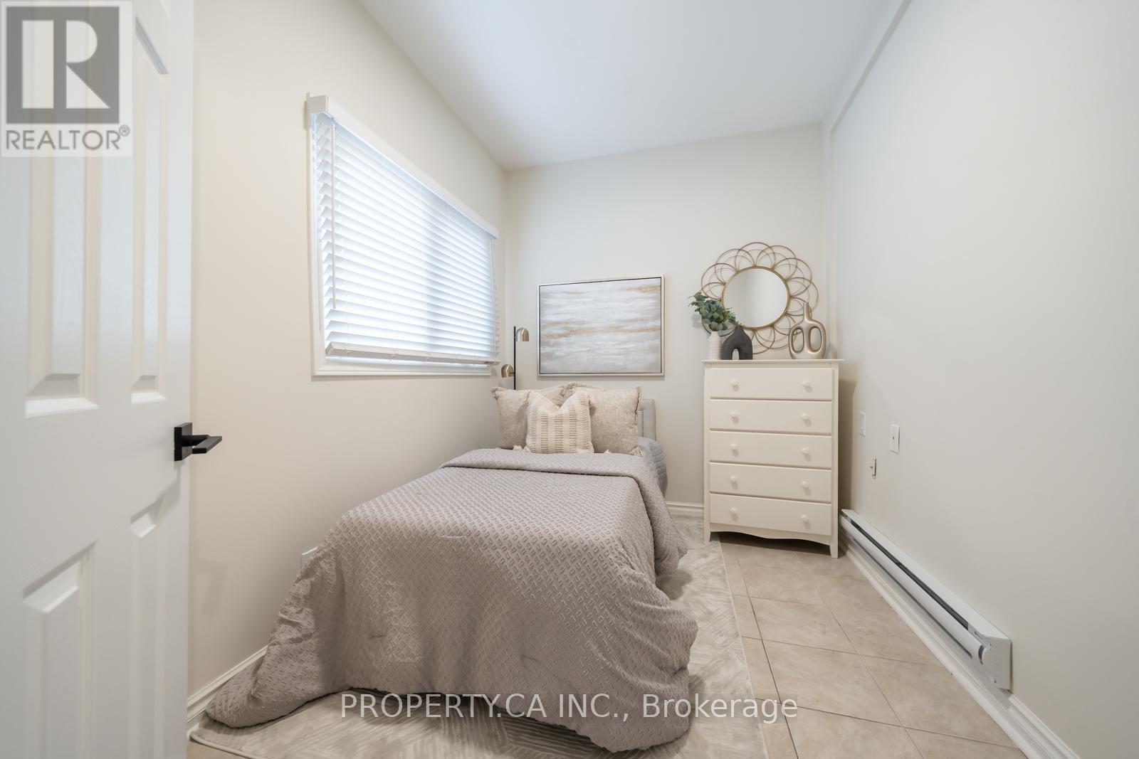 135 Sellers Avenue, Toronto, Ontario  M6E 3V1 - Photo 13 - W12816688