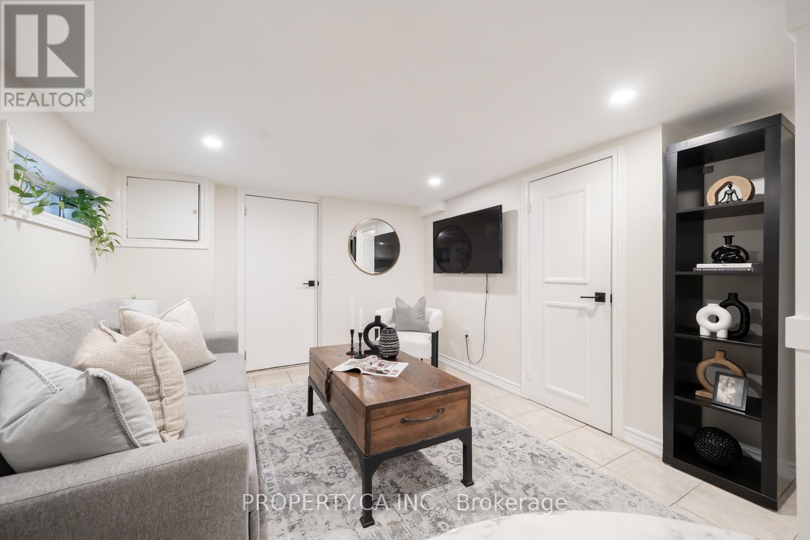 135 Sellers Avenue, Toronto, Ontario  M6E 3V1 - Photo 24 - W12816688