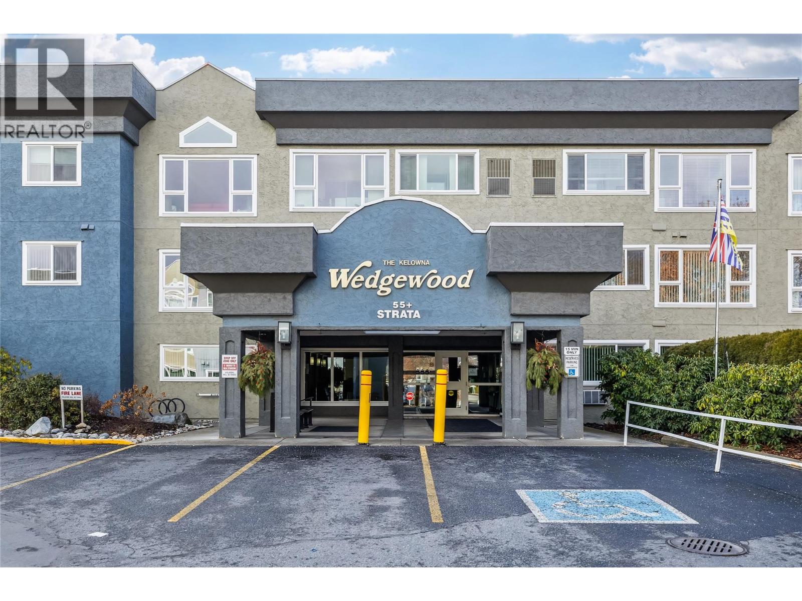 1045 Sutherland Avenue Unit# 37, Kelowna, British Columbia  V1Y 5Y1 - Photo 2 - 10376744