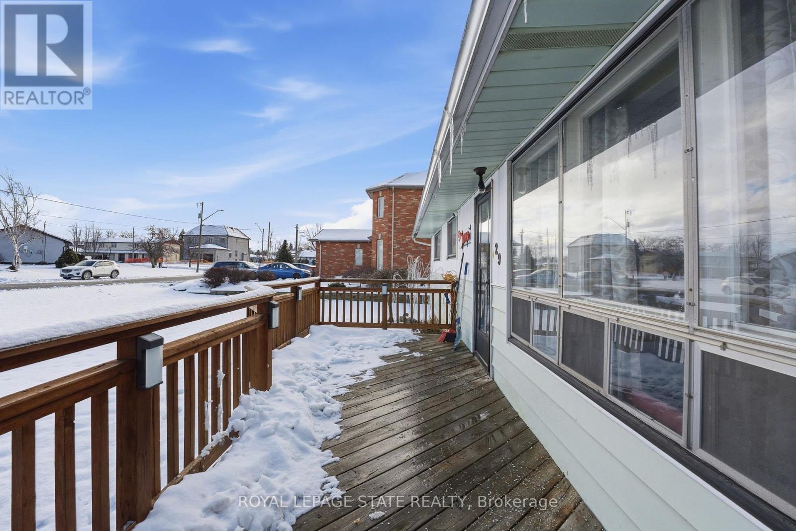 29 Leckie Avenue, Hamilton, Ontario  L8J 2S7 - Photo 5 - X12816598