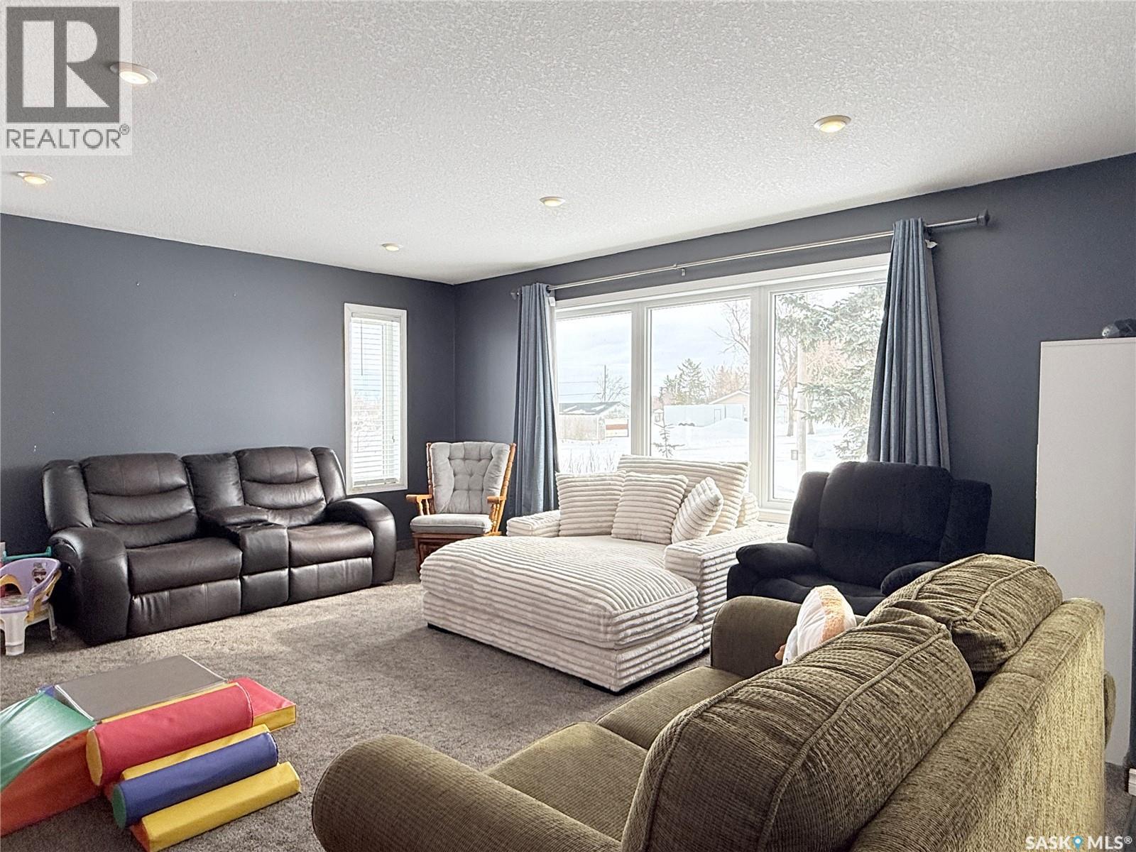 141 Queen Street, Goodeve, Saskatchewan  S0A 1C0 - Photo 3 - SK029081