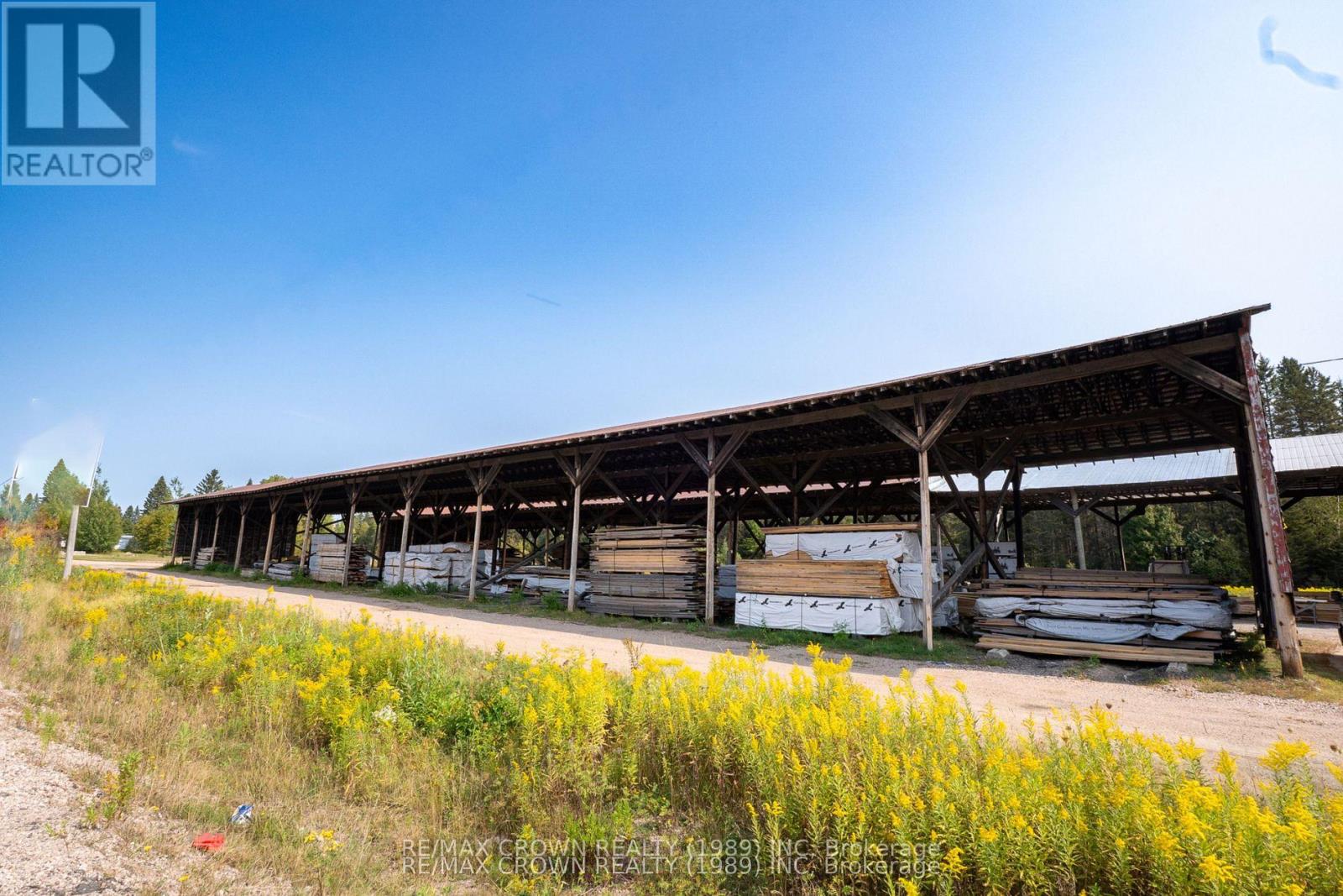 202 Highway 522, Powassan (Trout Creek), Ontario  P0H 2L0 - Photo 11 - X12816754