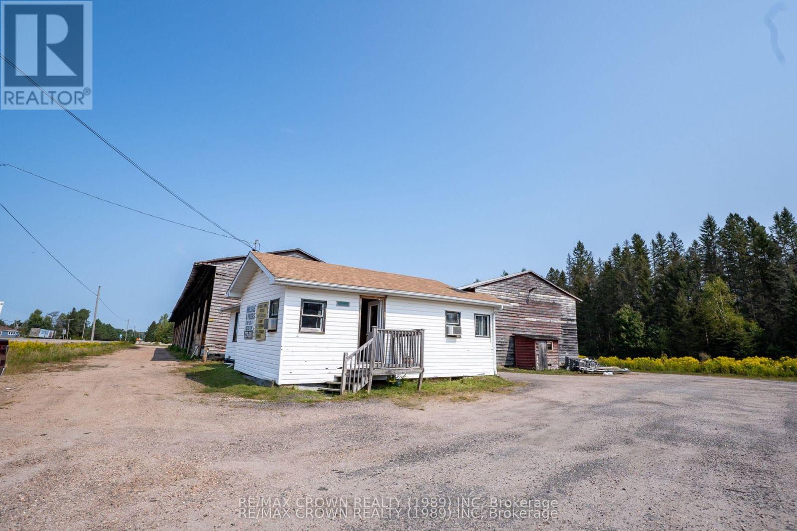 202 Highway 522, Powassan (Trout Creek), Ontario  P0H 2L0 - Photo 16 - X12816754