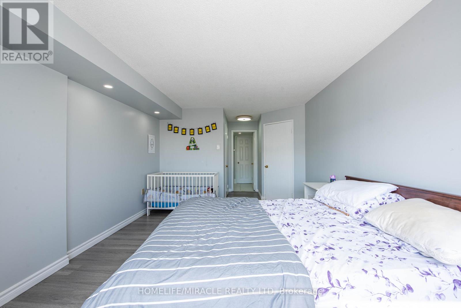 504 - 25 Fairview Road W, Mississauga, Ontario  L5B 3Y8 - Photo 26 - W12809892