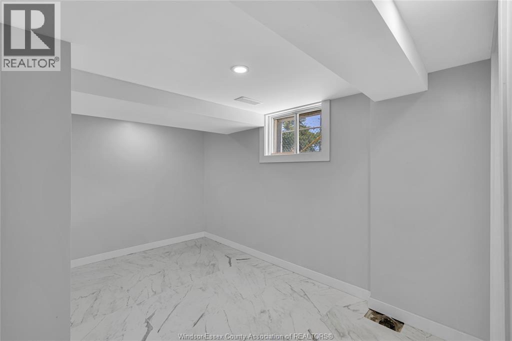 649 Cataraqui, Windsor, Ontario  N9V 3P2 - Photo 33 - 26003933