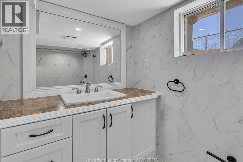 649 Cataraqui, Windsor, Ontario  N9V 3P2 - Photo 38 - 26003933
