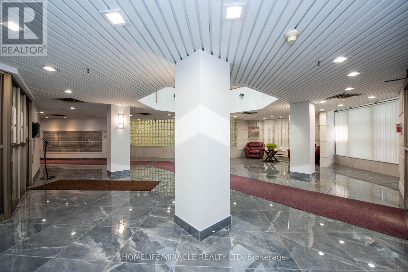 504 - 25 Fairview Road W, Mississauga, Ontario  L5B 3Y8 - Photo 31 - W12809892