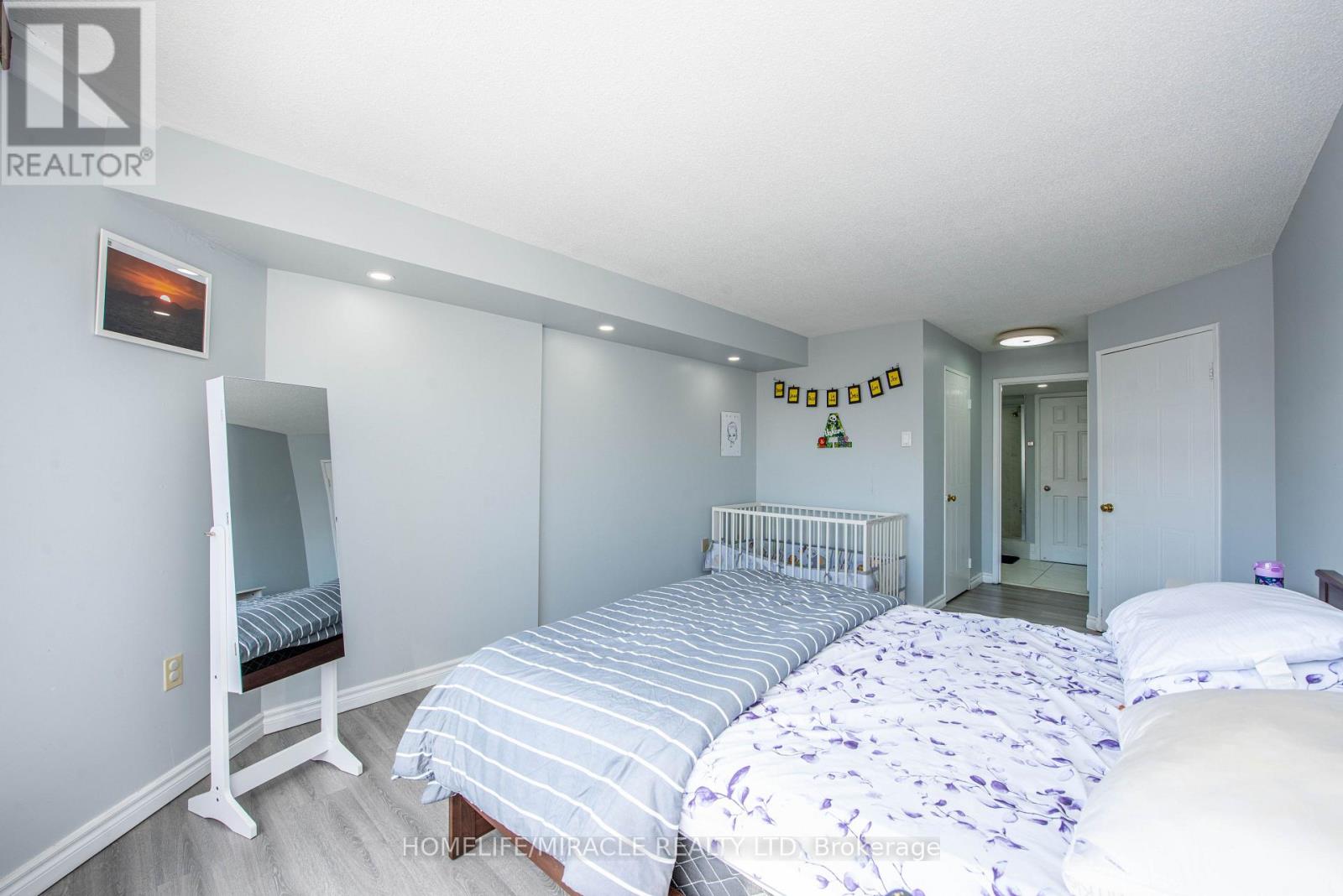 504 - 25 Fairview Road W, Mississauga, Ontario  L5B 3Y8 - Photo 25 - W12809892