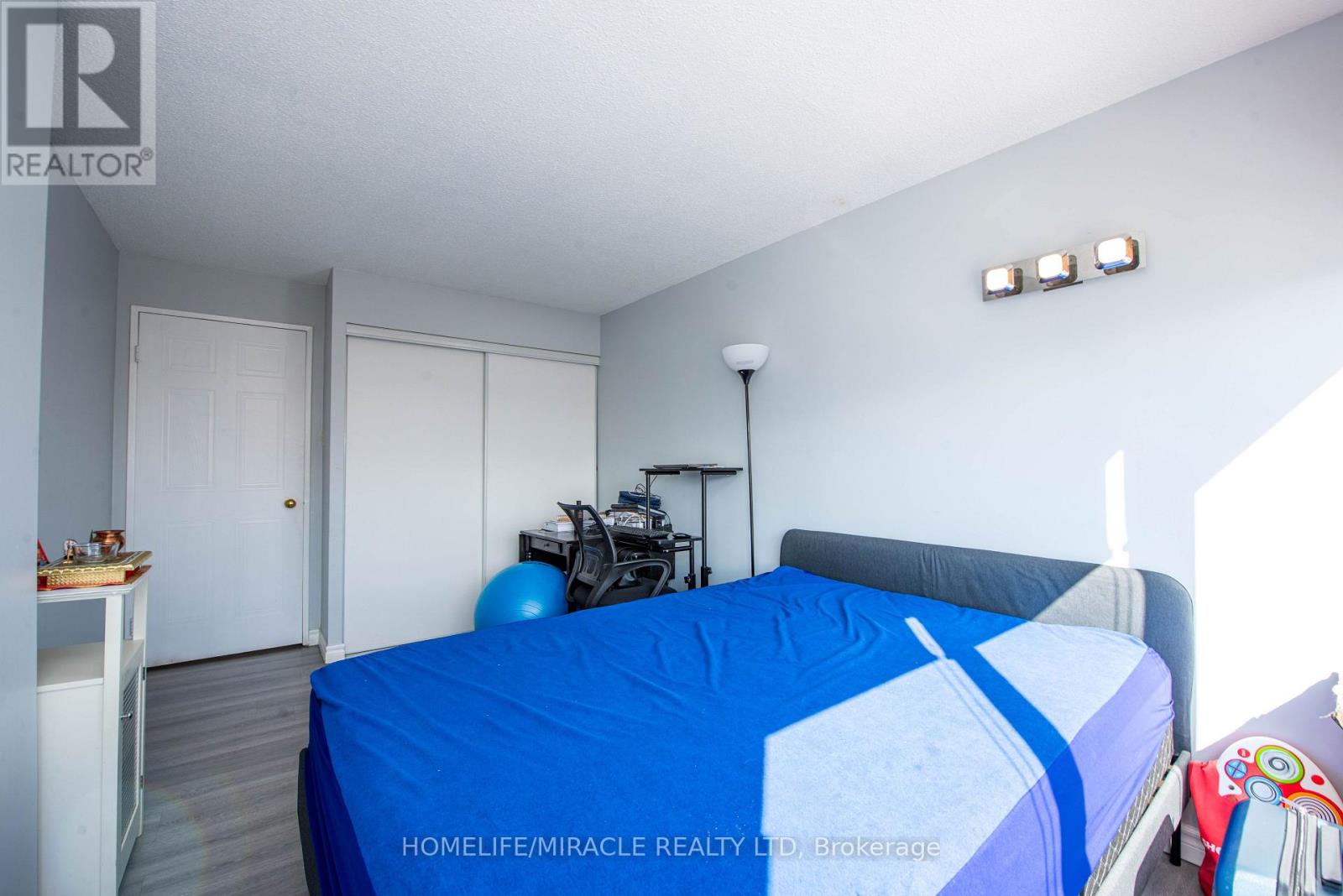 504 - 25 Fairview Road W, Mississauga, Ontario  L5B 3Y8 - Photo 20 - W12809892