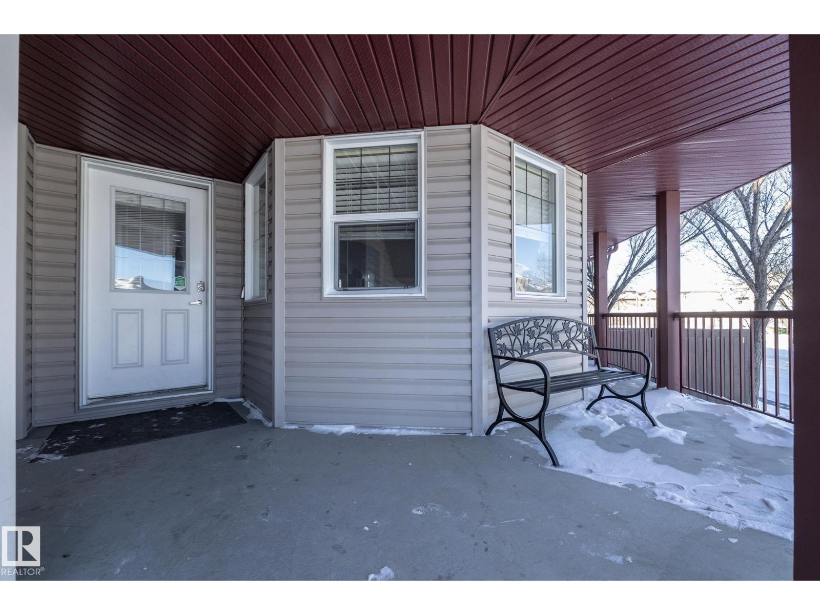 16454 61a St Nw, Edmonton, Alberta  T5Y 3N2 - Photo 3 - E4474481