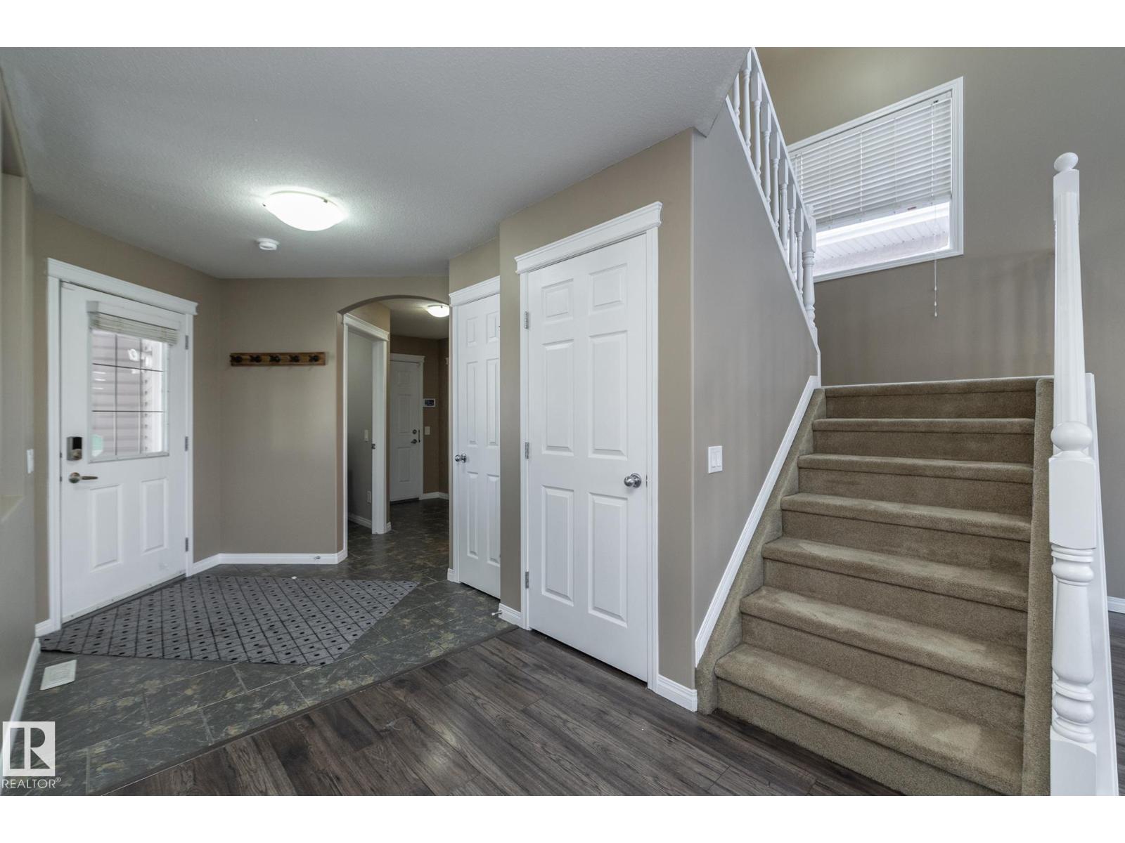 16454 61a St Nw, Edmonton, Alberta  T5Y 3N2 - Photo 6 - E4474481