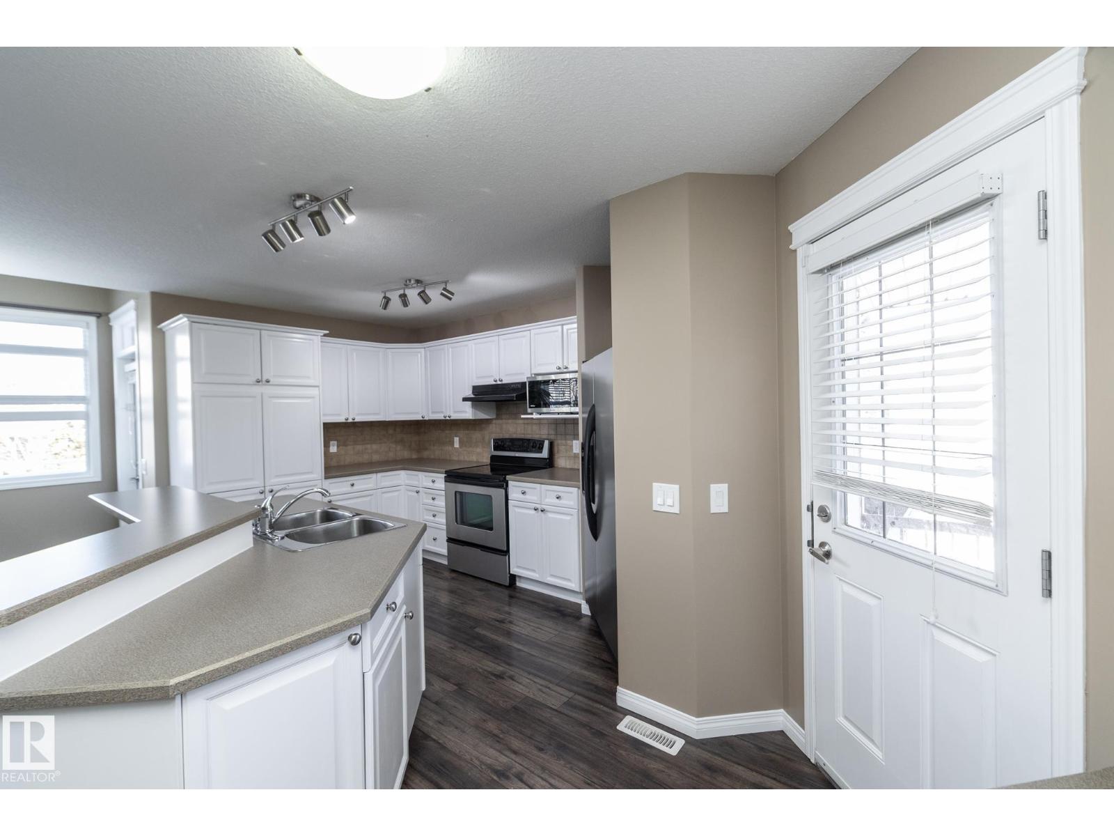 16454 61a St Nw, Edmonton, Alberta  T5Y 3N2 - Photo 9 - E4474481