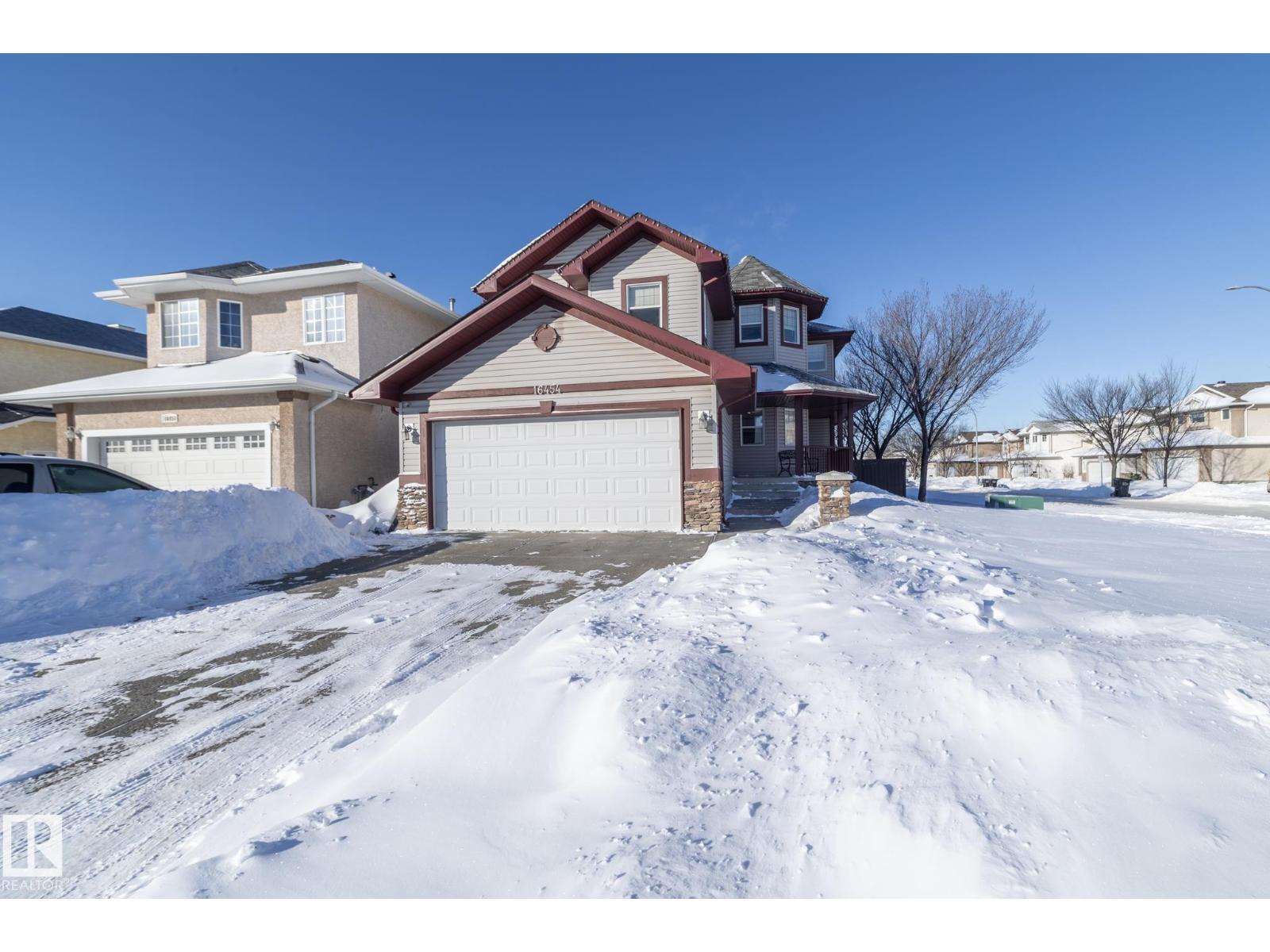 16454 61a St Nw, Edmonton, Alberta  T5Y 3N2 - Photo 2 - E4474481