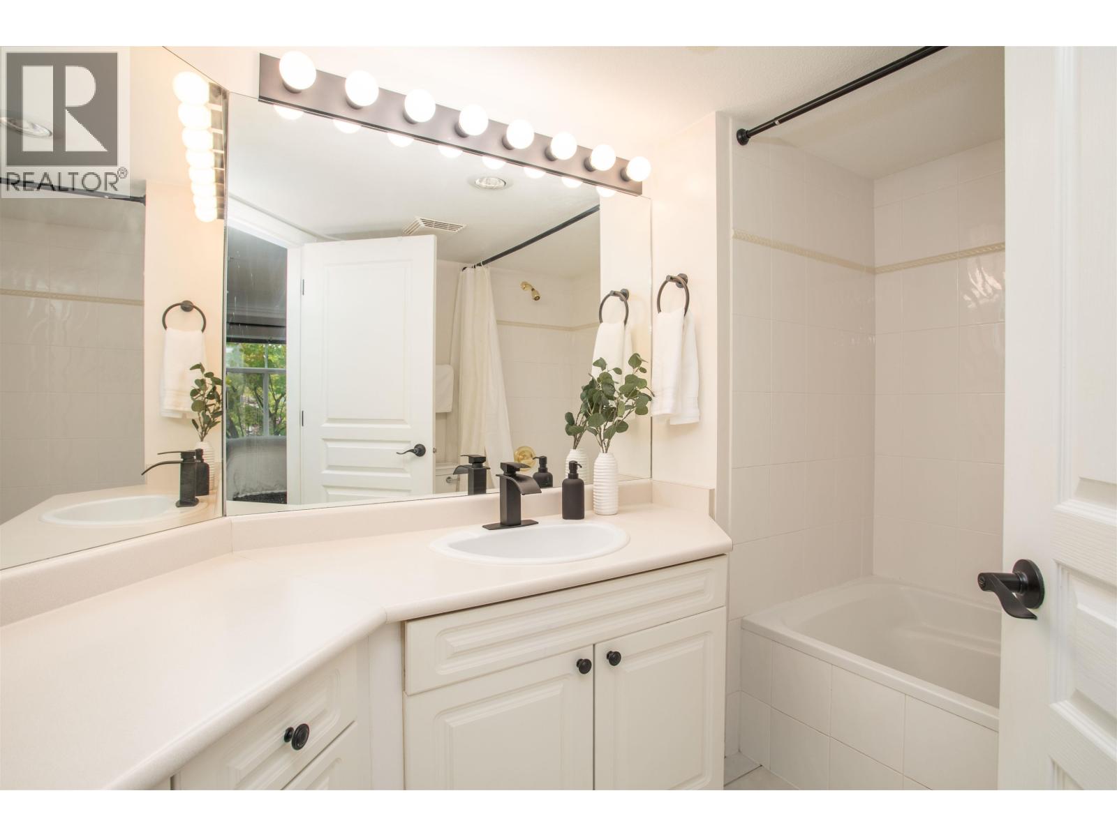 212 4770 52a Street, Delta, British Columbia  V4K 5B5 - Photo 17 - R3090681