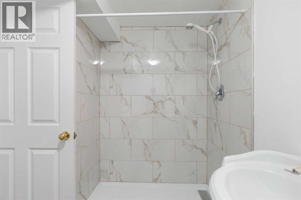 639 Canterbury Drive Sw, Calgary, Alberta  T2W 1J4 - Photo 34 - A2285699