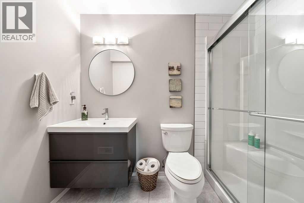 10 Bow Point, Cochrane, Alberta  T4C 1M8 - Photo 34 - A2287528