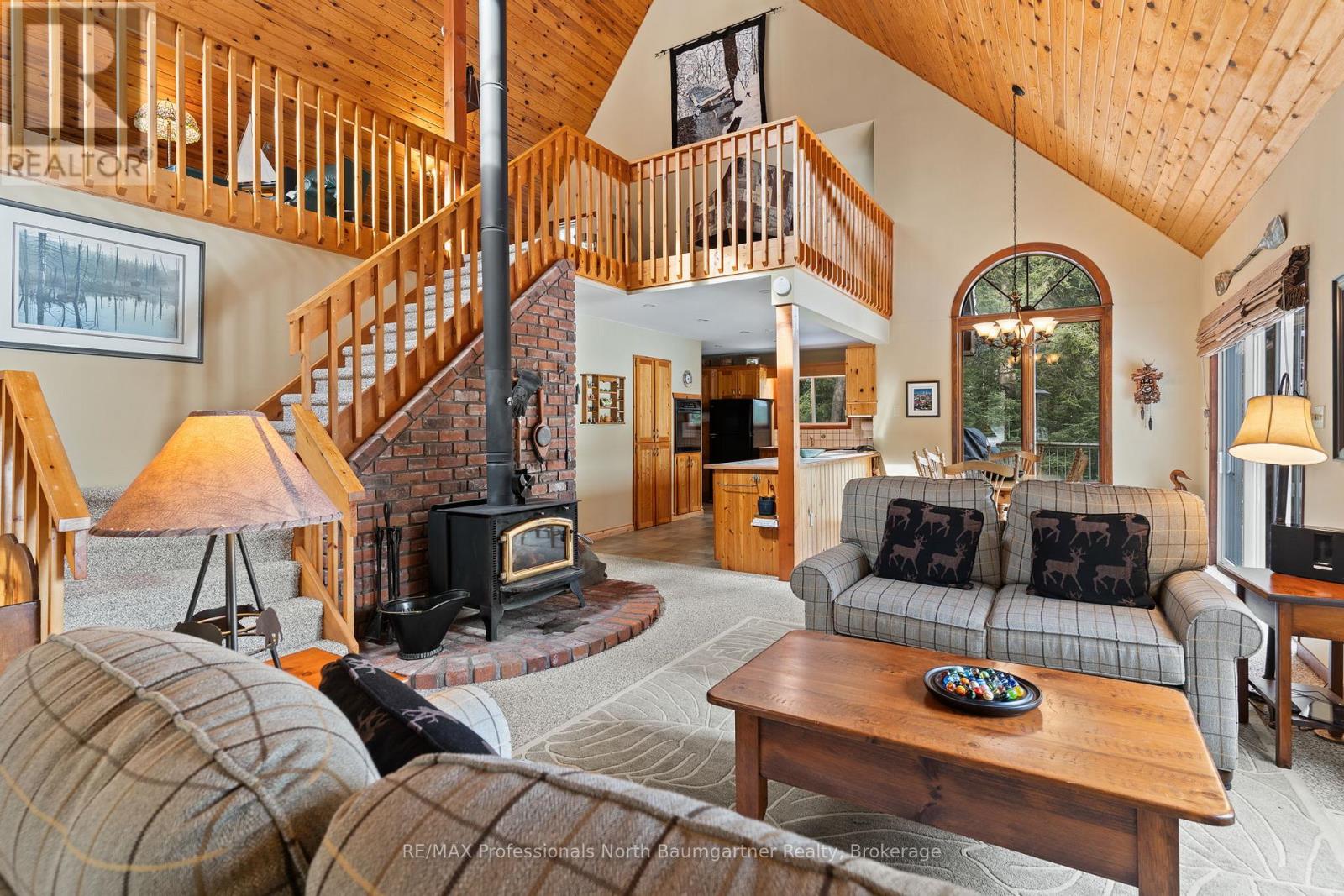 1075 Basshaunt Lake Road, Dysart Et Al, Ontario  K0M 1S0 - Photo 4 - X12816850