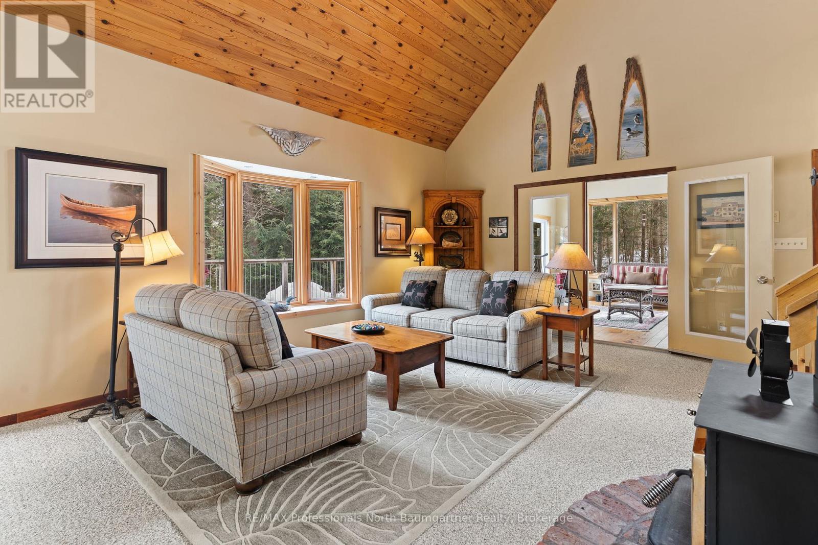 1075 Basshaunt Lake Road, Dysart Et Al, Ontario  K0M 1S0 - Photo 8 - X12816850