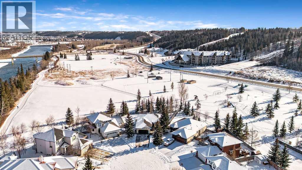 10 Bow Point, Cochrane, Alberta  T4C 1M8 - Photo 49 - A2287528