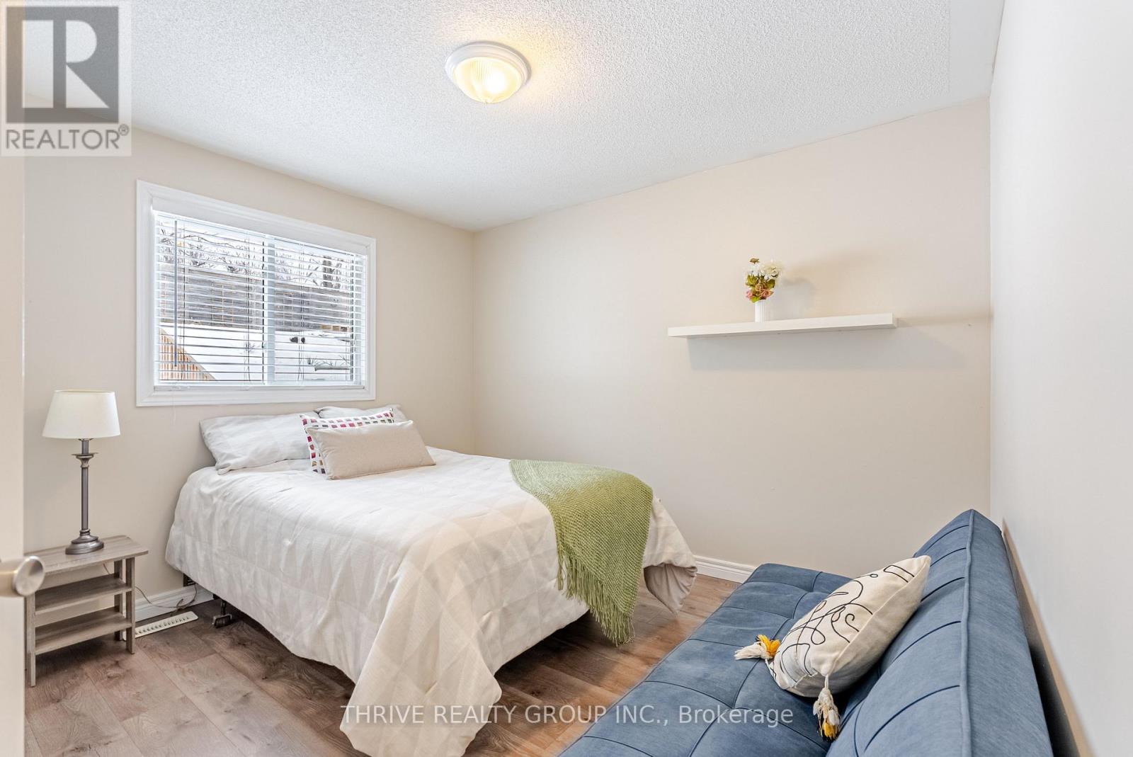 111 Meadowridge Road, London North, Ontario  N6B 5E6 - Photo 21 - X12816806