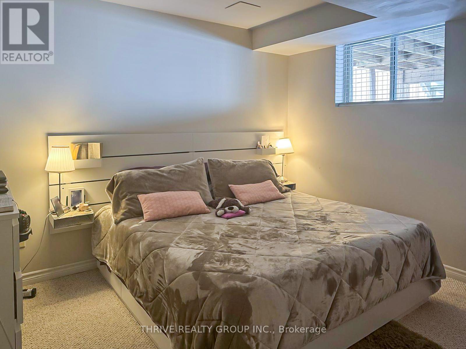 111 Meadowridge Road, London North, Ontario  N6B 5E6 - Photo 31 - X12816806