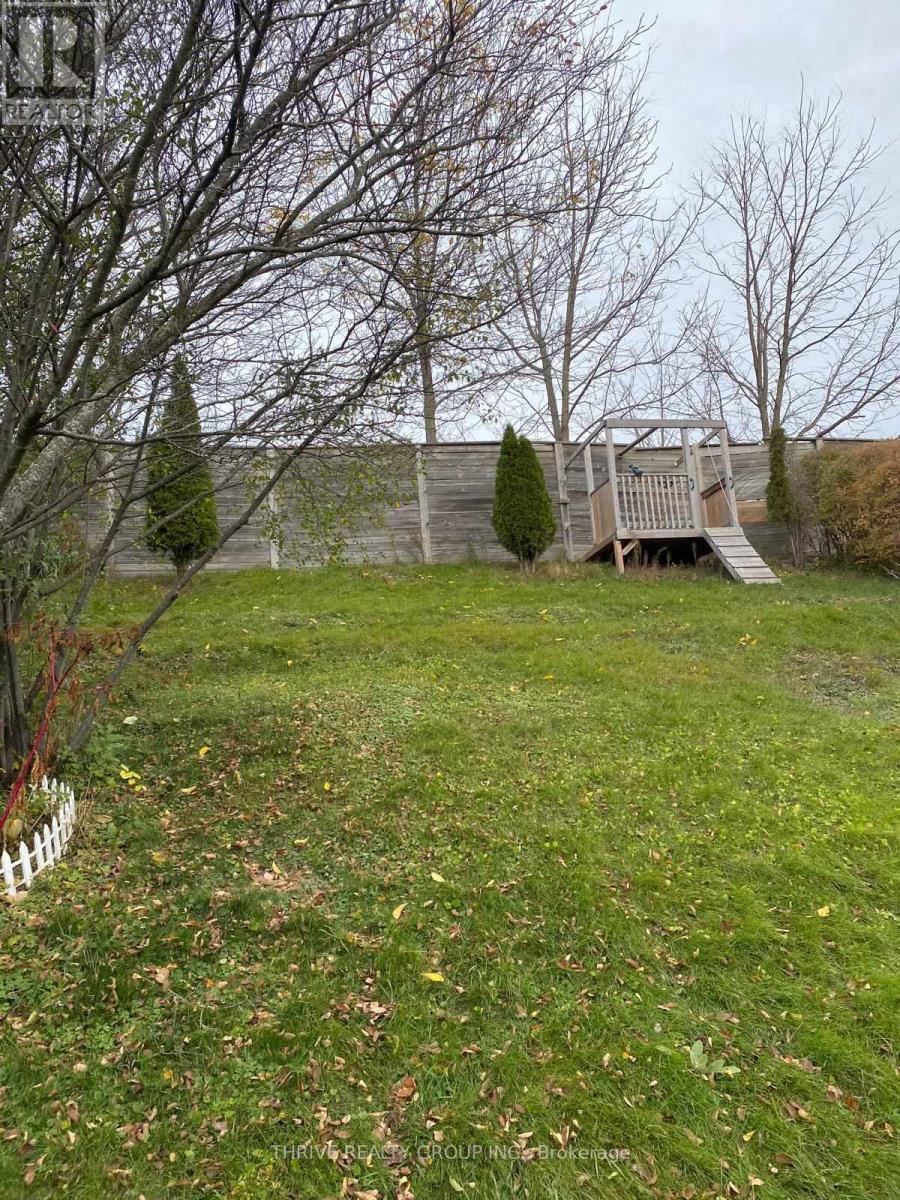 111 Meadowridge Road, London North, Ontario  N6B 5E6 - Photo 39 - X12816806