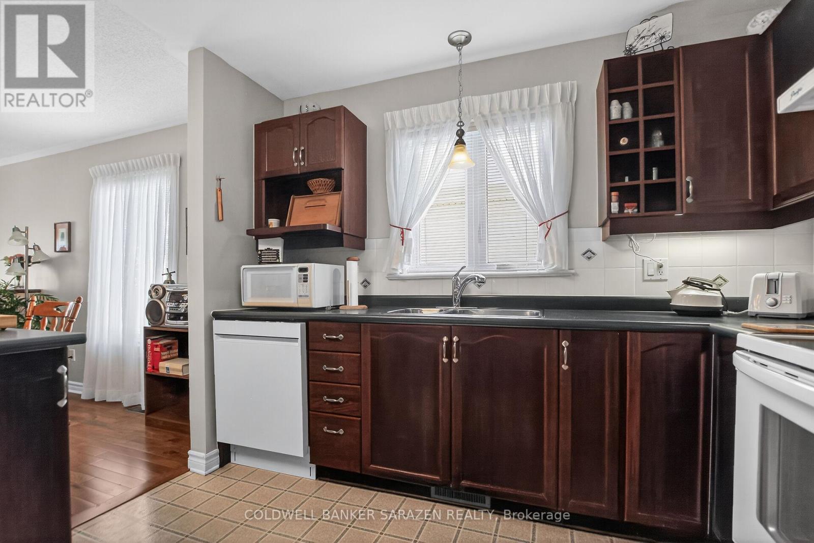 9 Fieldcrest Avenue, Ottawa, Ontario  K2J 4W7 - Photo 12 - X12816796