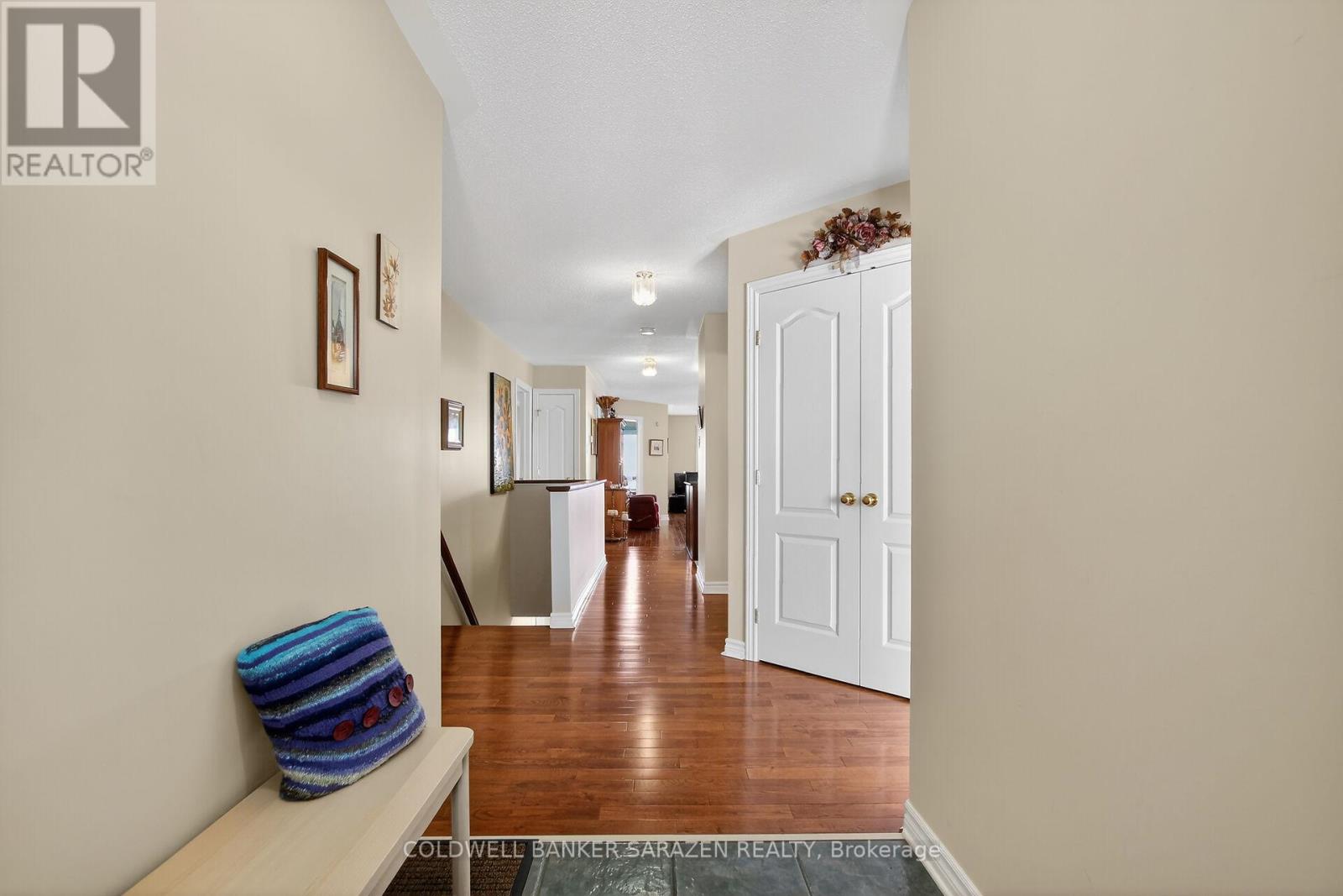 9 Fieldcrest Avenue, Ottawa, Ontario  K2J 4W7 - Photo 5 - X12816796