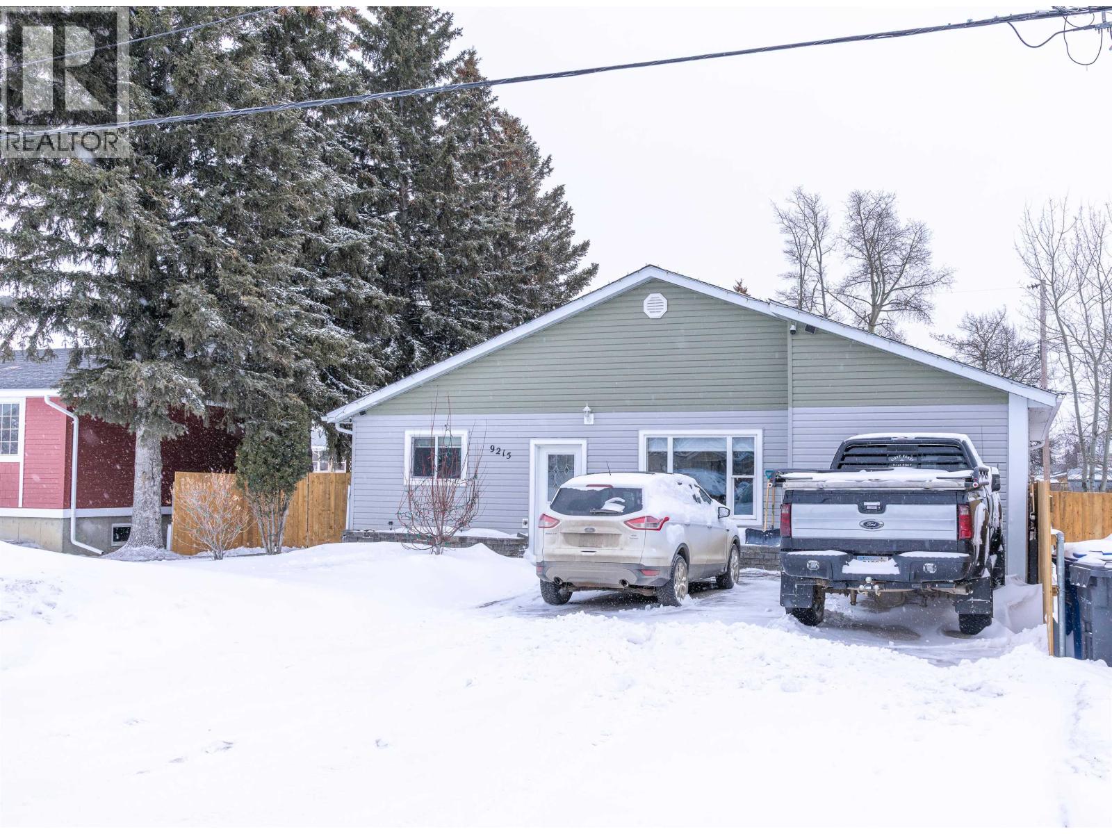 9215 108 Avenue, Fort St. John, British Columbia  V1J 2P7 - Photo 2 - R3093192