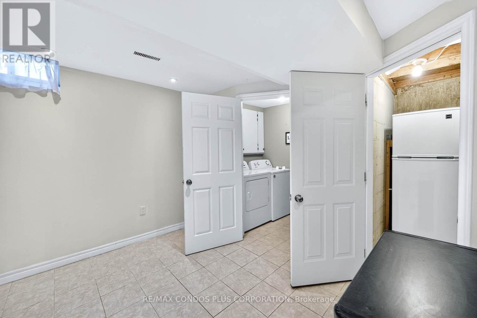 6956 Cadiz Crescent, Mississauga, Ontario  L5N 1Y4 - Photo 24 - W12801722