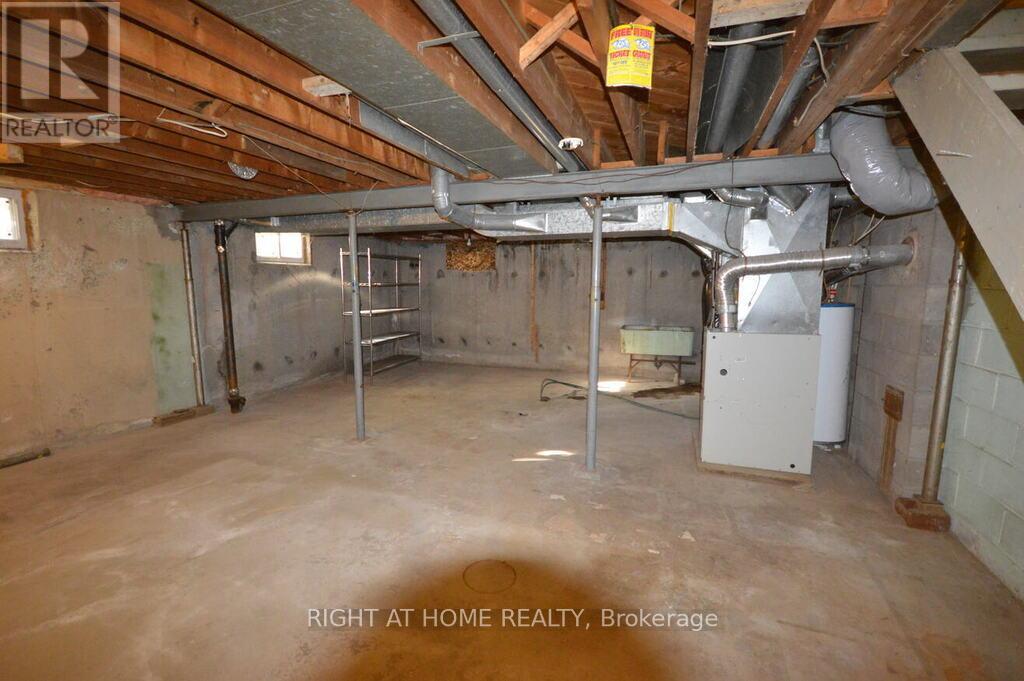 348 Woodroffe Avenue, Ottawa, Ontario  K2A 3V5 - Photo 3 - X12816812