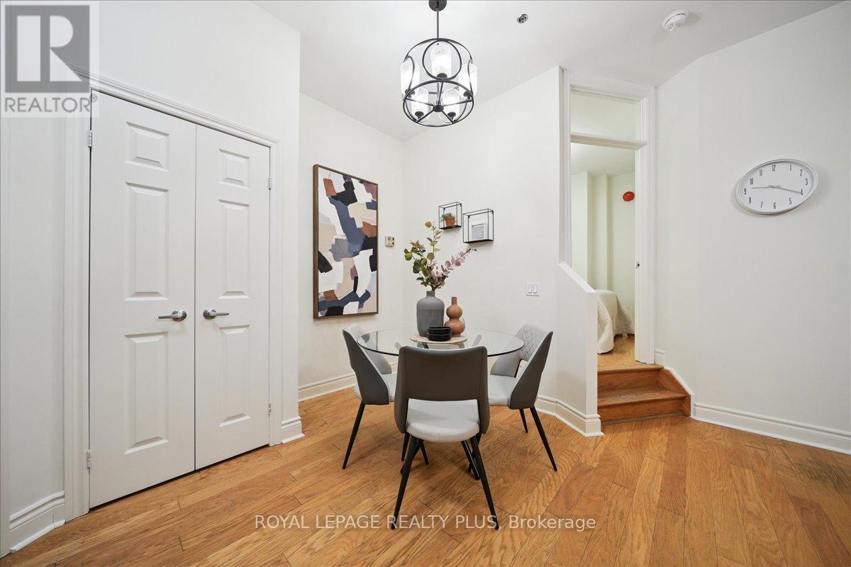 121 - 71 Mccaul Street, Toronto, Ontario  M5T 2X1 - Photo 17 - C12816724