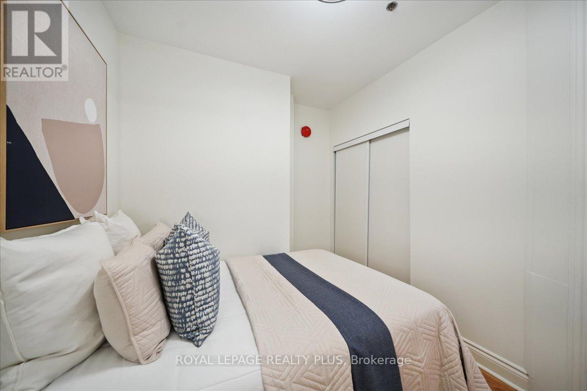 121 - 71 Mccaul Street, Toronto, Ontario  M5T 2X1 - Photo 23 - C12816724