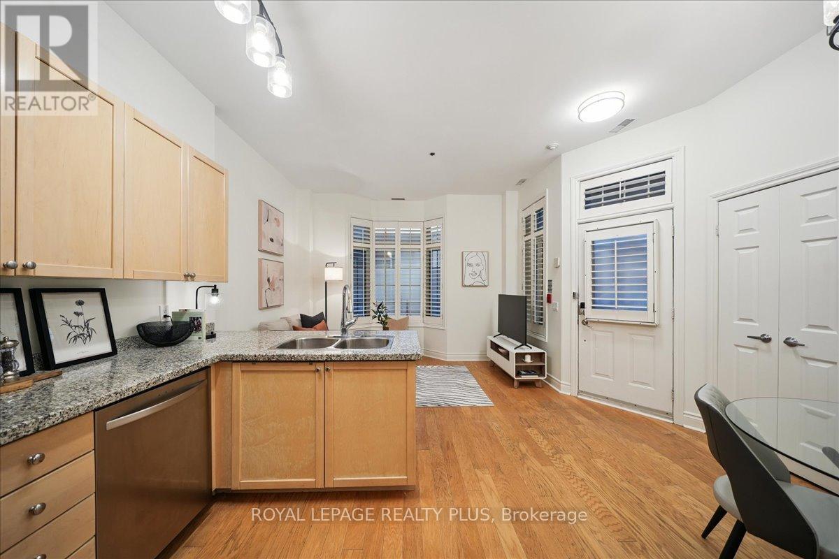 121 - 71 Mccaul Street, Toronto, Ontario  M5T 2X1 - Photo 8 - C12816724