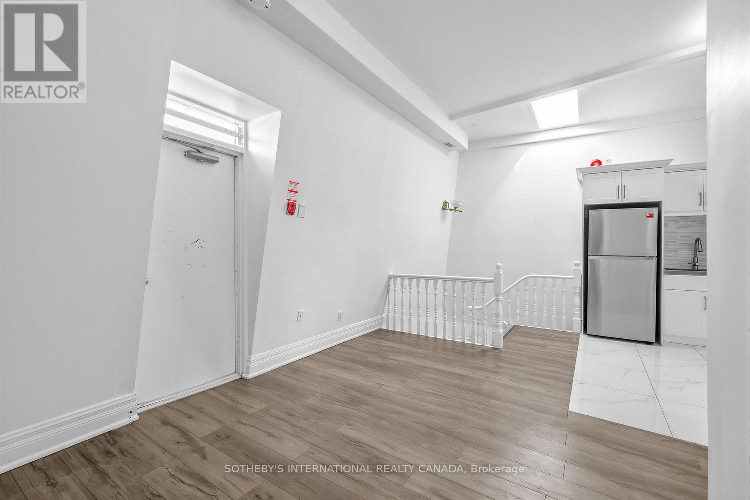 3 - 212 Carlton Street, Toronto, Ontario  M5A 2L1 - Photo 11 - C12816774