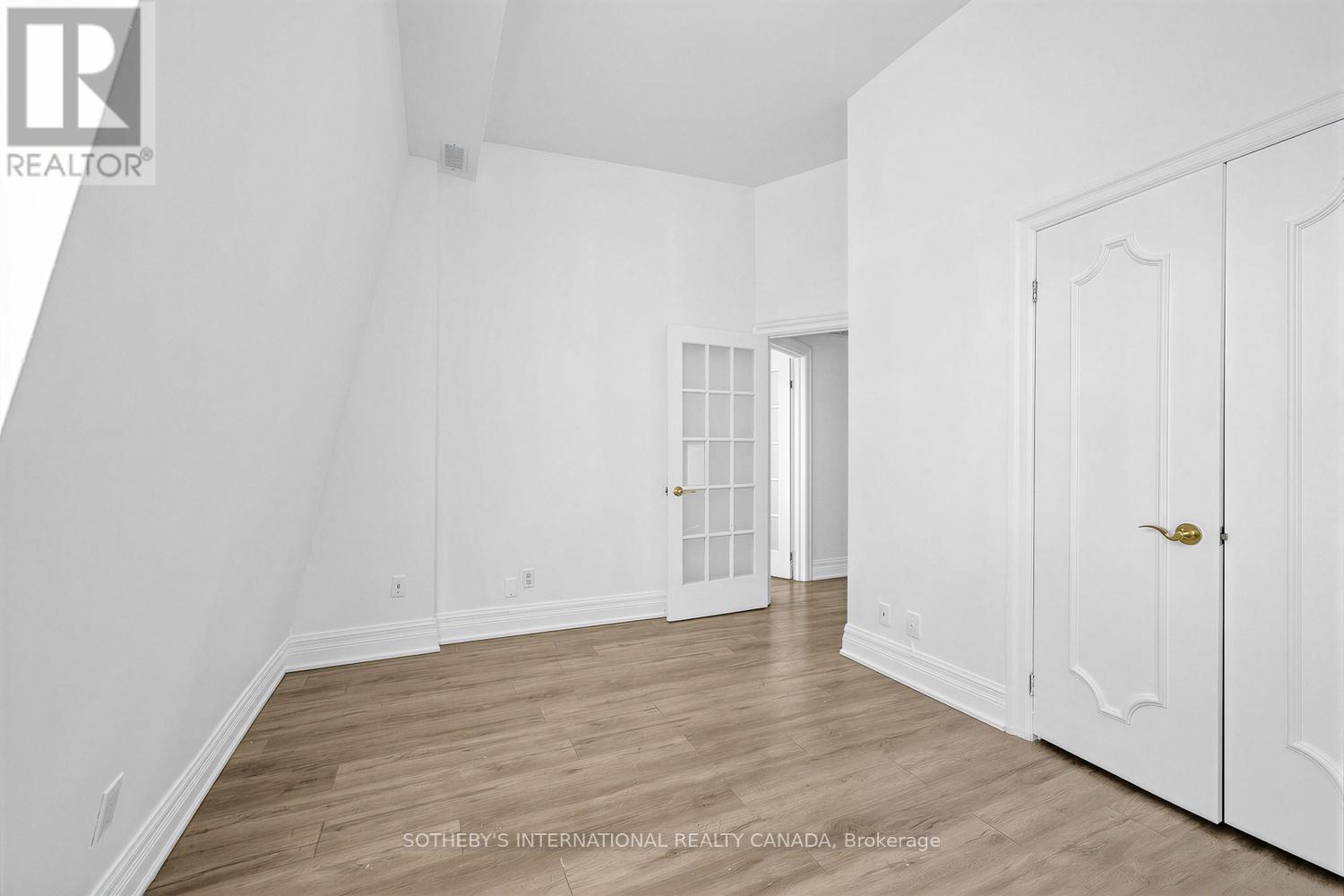 3 - 212 Carlton Street, Toronto, Ontario  M5A 2L1 - Photo 14 - C12816774