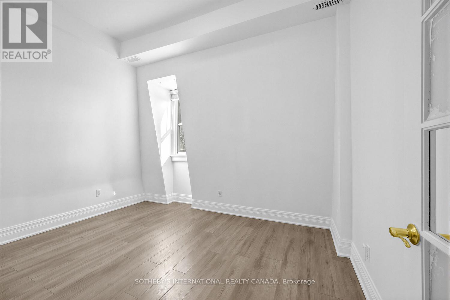 3 - 212 Carlton Street, Toronto, Ontario  M5A 2L1 - Photo 15 - C12816774